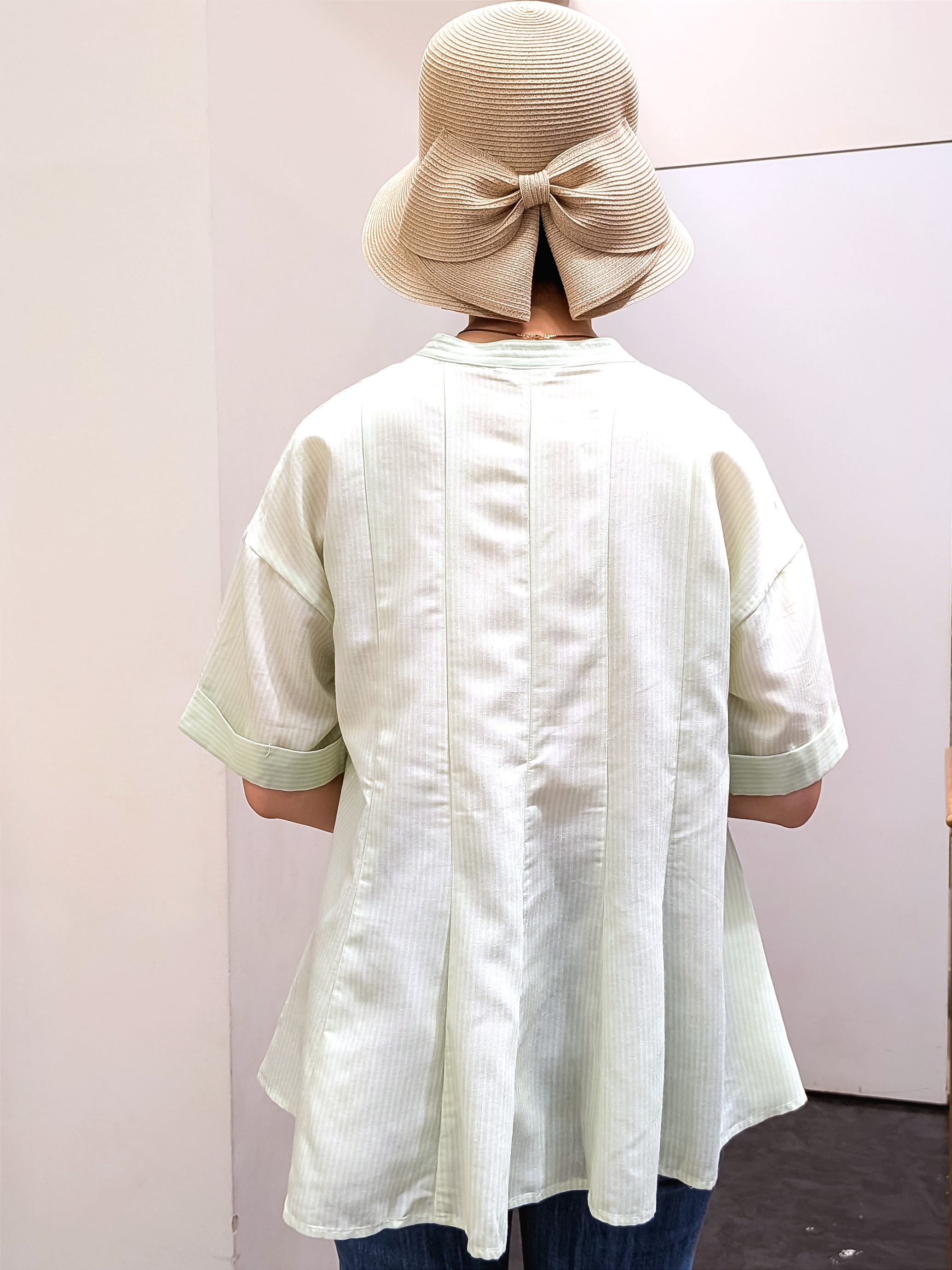やまちゃんさんの「grove｜【洗濯機OK・ひんやり】さらっと軽やか、夏のフレアシャツ」を使ったコーディネート