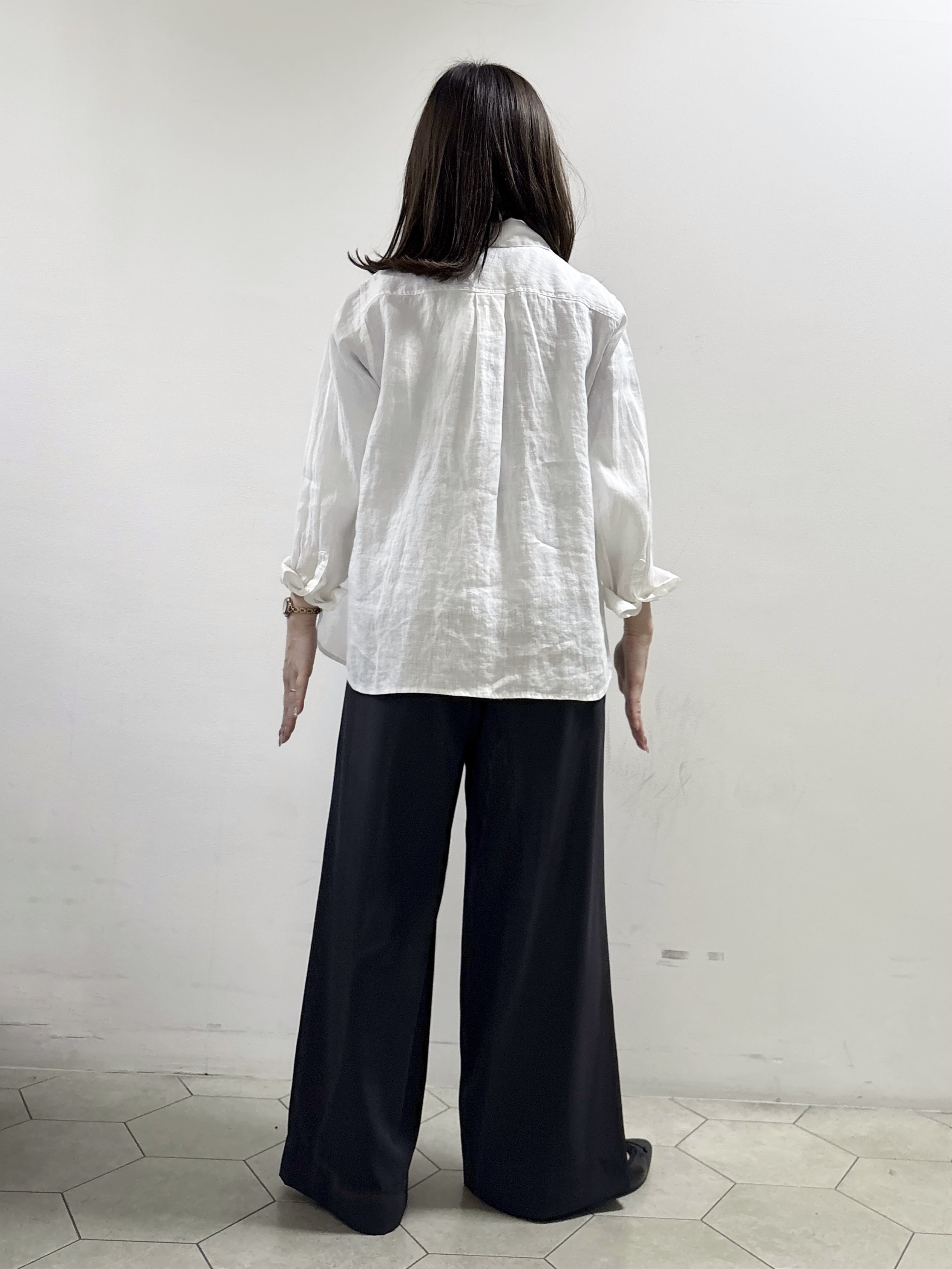 kahoさんの「INDIVI｜【接触冷感／2WAY】カシュクールリネンシャツ」を使ったコーディネート