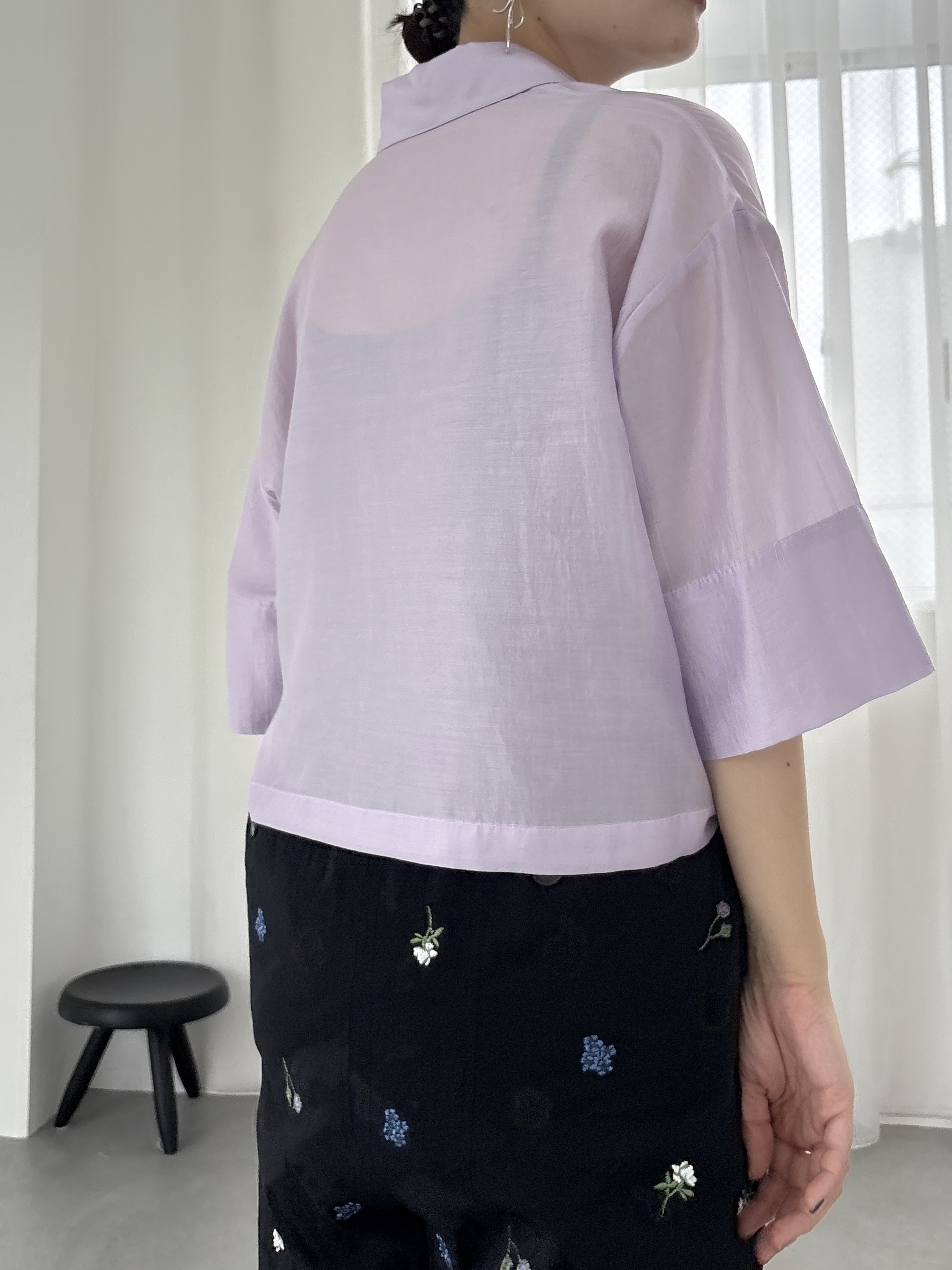ayanoさんの「INDIVI｜ボックスシルエットシアーシャツ【接触冷感】」を使ったコーディネート