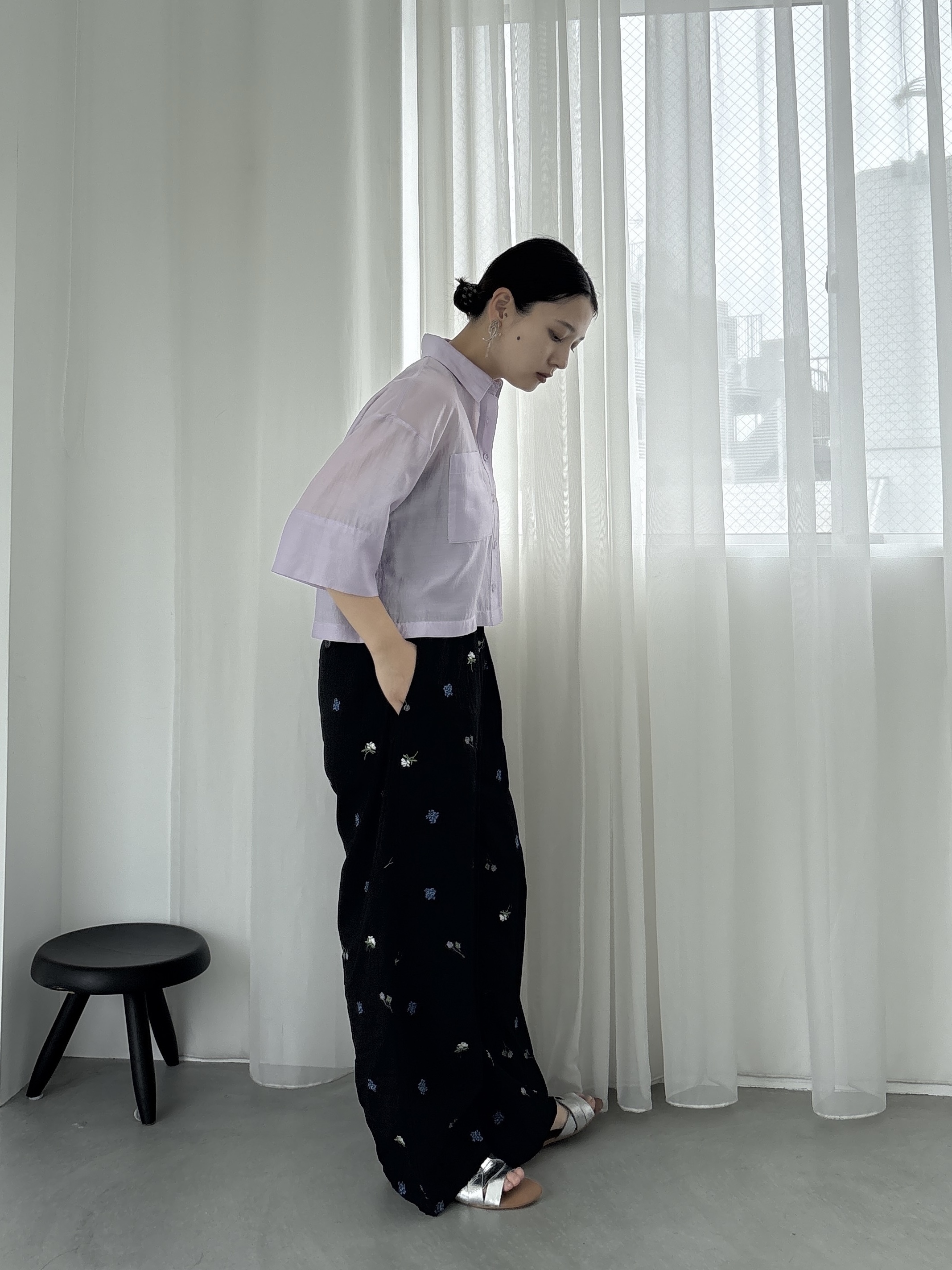 ayanoさんの「INDIVI｜ボックスシルエットシアーシャツ【接触冷感】」を使ったコーディネート