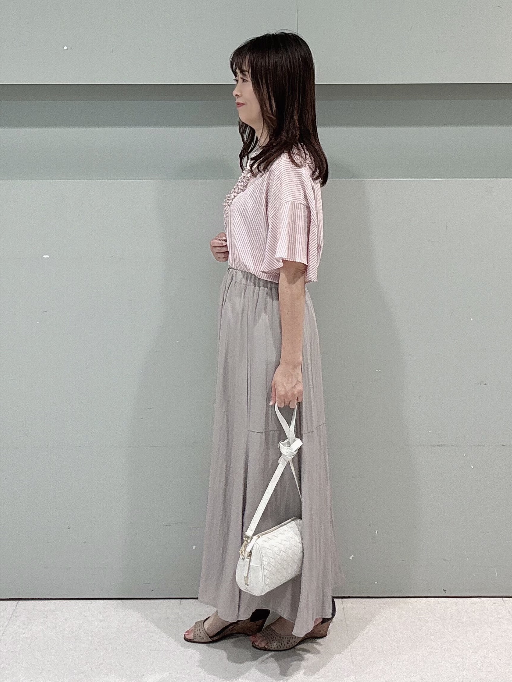 makiさんの「UNTITLED｜【アンサンブル可】ラメ混クルーネックカーディガン」を使ったコーディネート