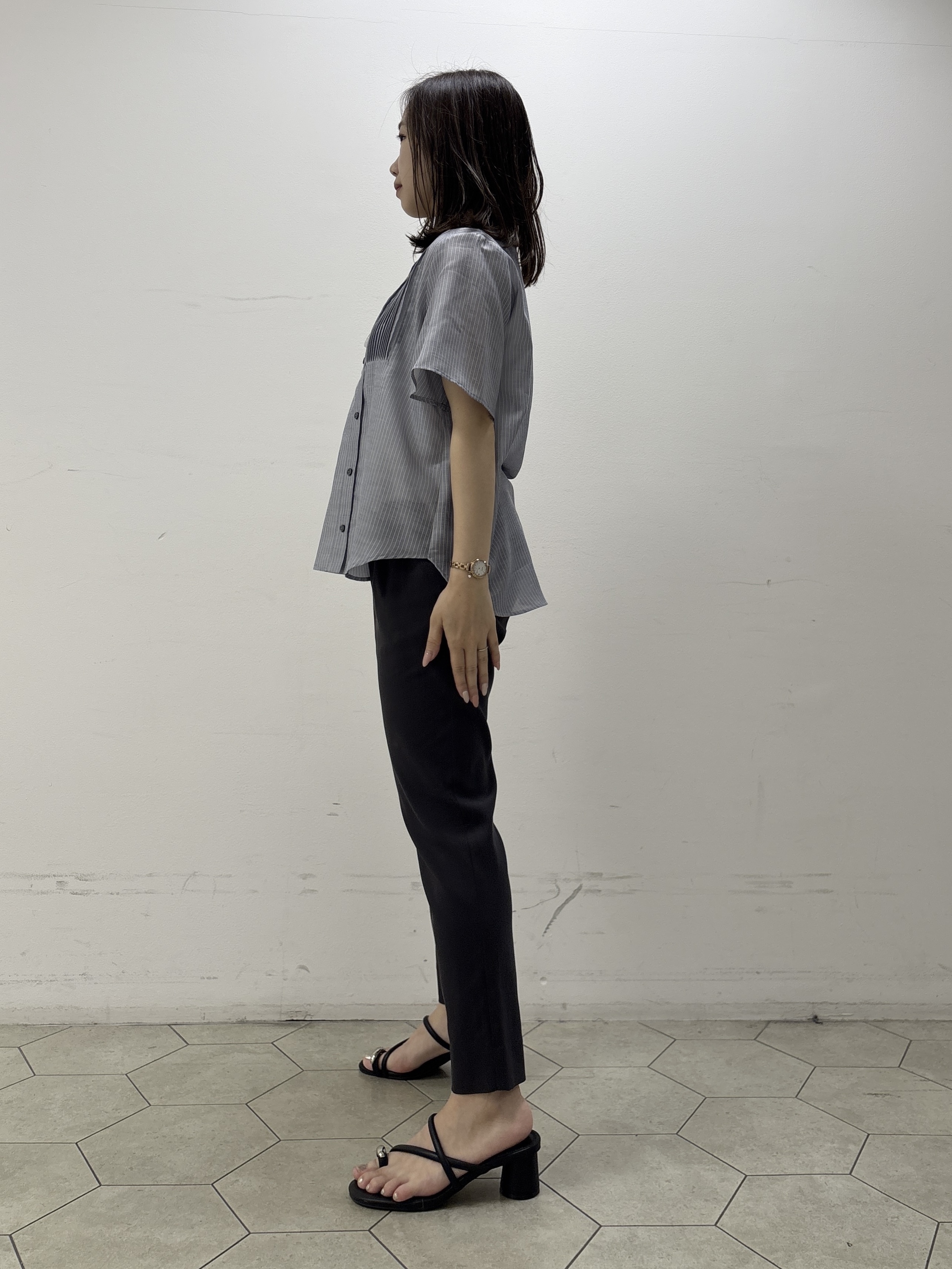 kahoさんの「INDIVI｜【接触冷感/洗える】シアーシャンブレーピンタックブラウス」を使ったコーディネート