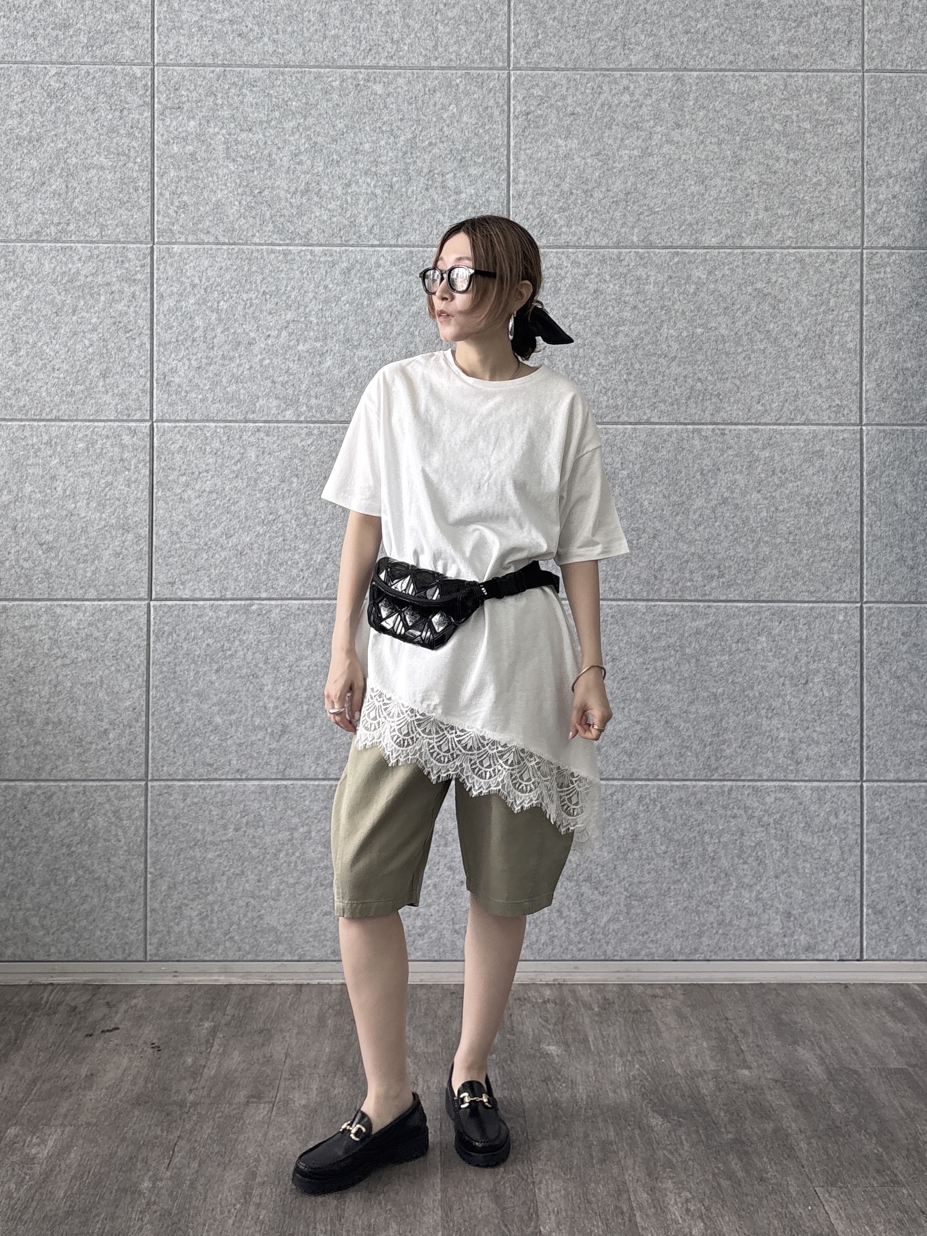 kotakiさんの「INDIVI｜裾レースアシメカットソー」を使ったコーディネート