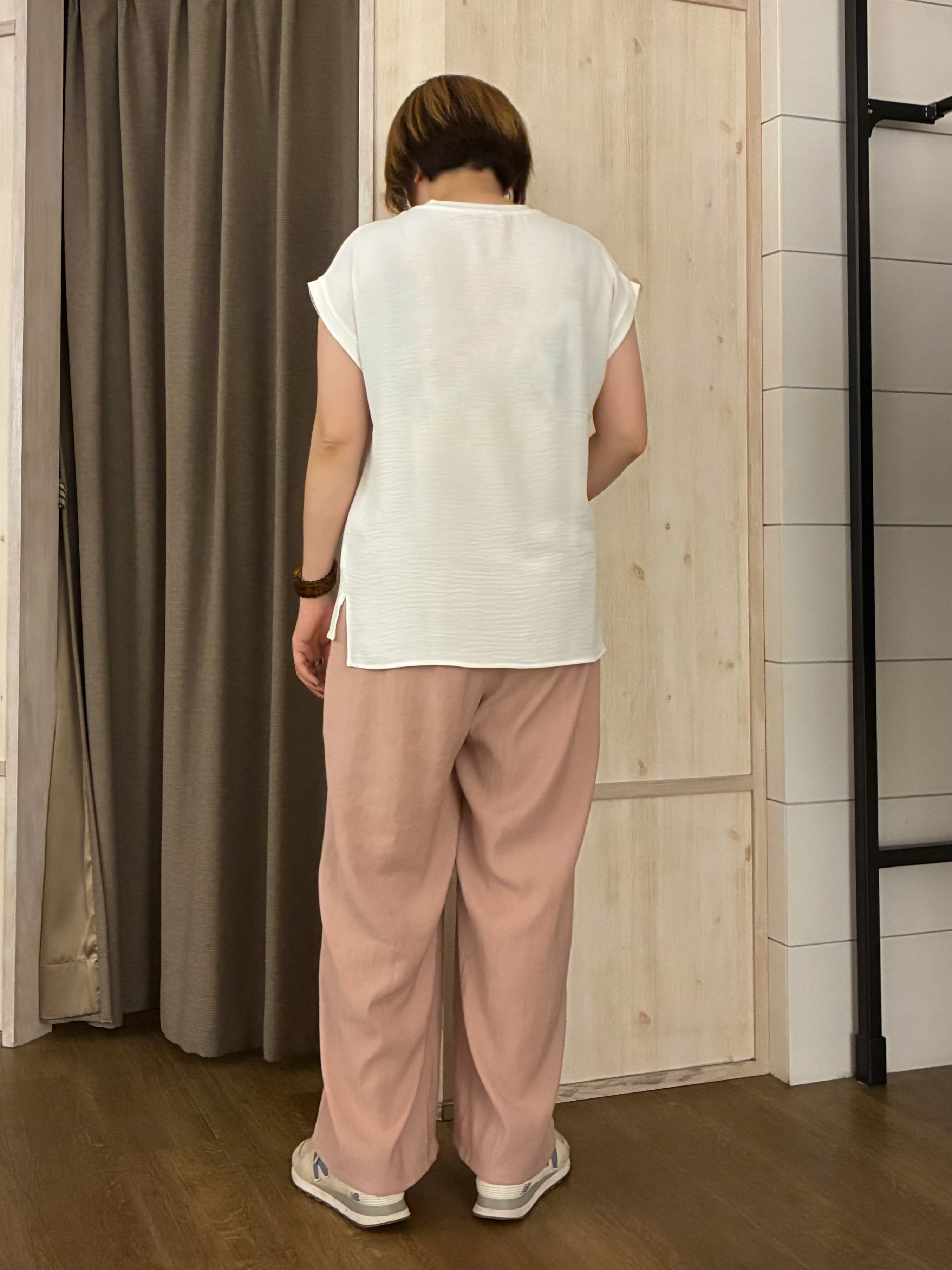 aiさんの「THE SHOP TK｜【ひんやりさらさら】軽やかに着られる プリントTシャツ」を使ったコーディネート