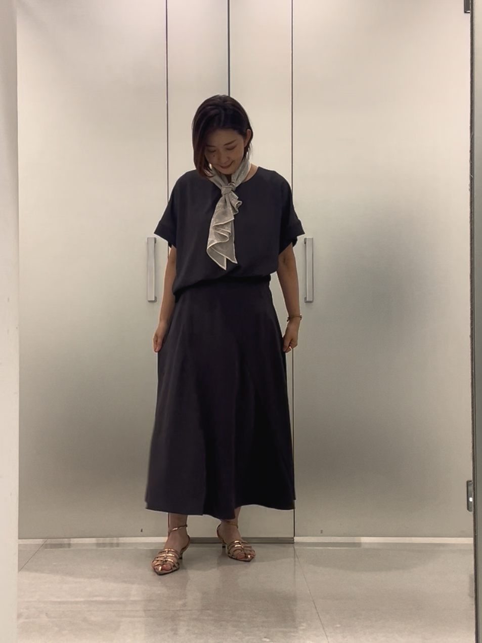 まどかさんの「UNTITLED｜【前後2WAY/はっ水/セットアップ可】リラクシーフレンチスリーブブラウス」を使ったコーディネート