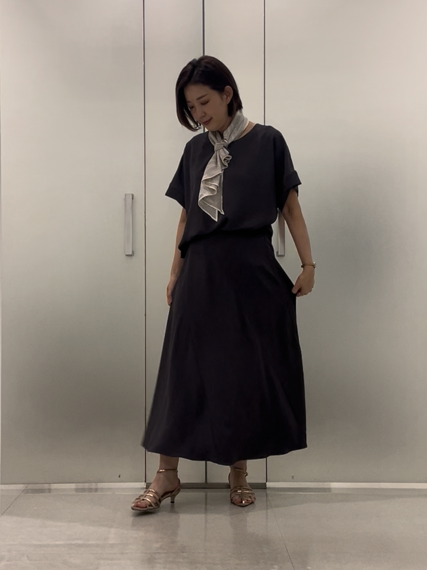 まどかさんの「UNTITLED｜【前後2WAY/はっ水/セットアップ可】リラクシーフレンチスリーブブラウス」を使ったコーディネート