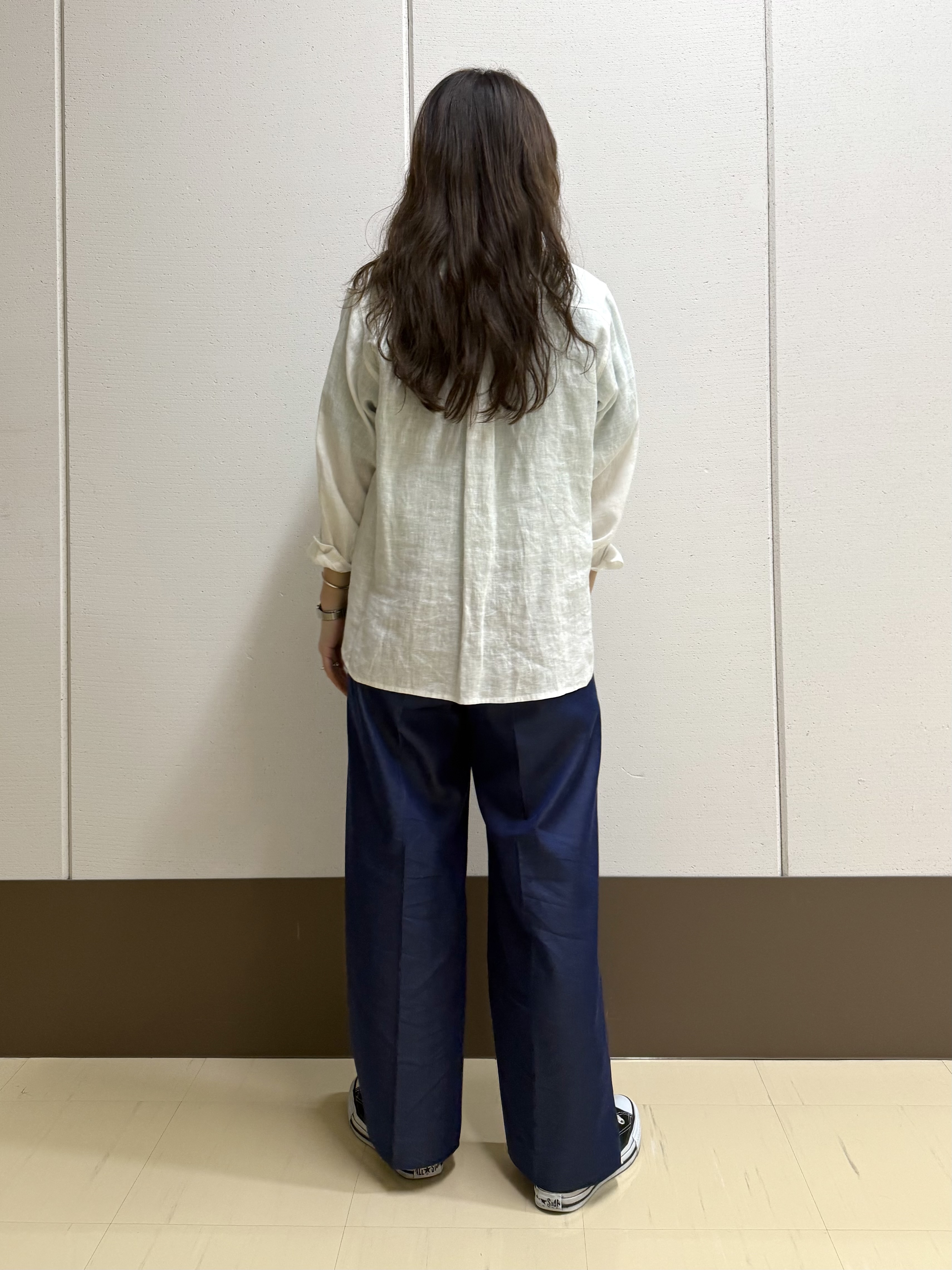mamiさんの「INDIVI｜【洗える／コットン】ドライタッチさらりニットT」を使ったコーディネート