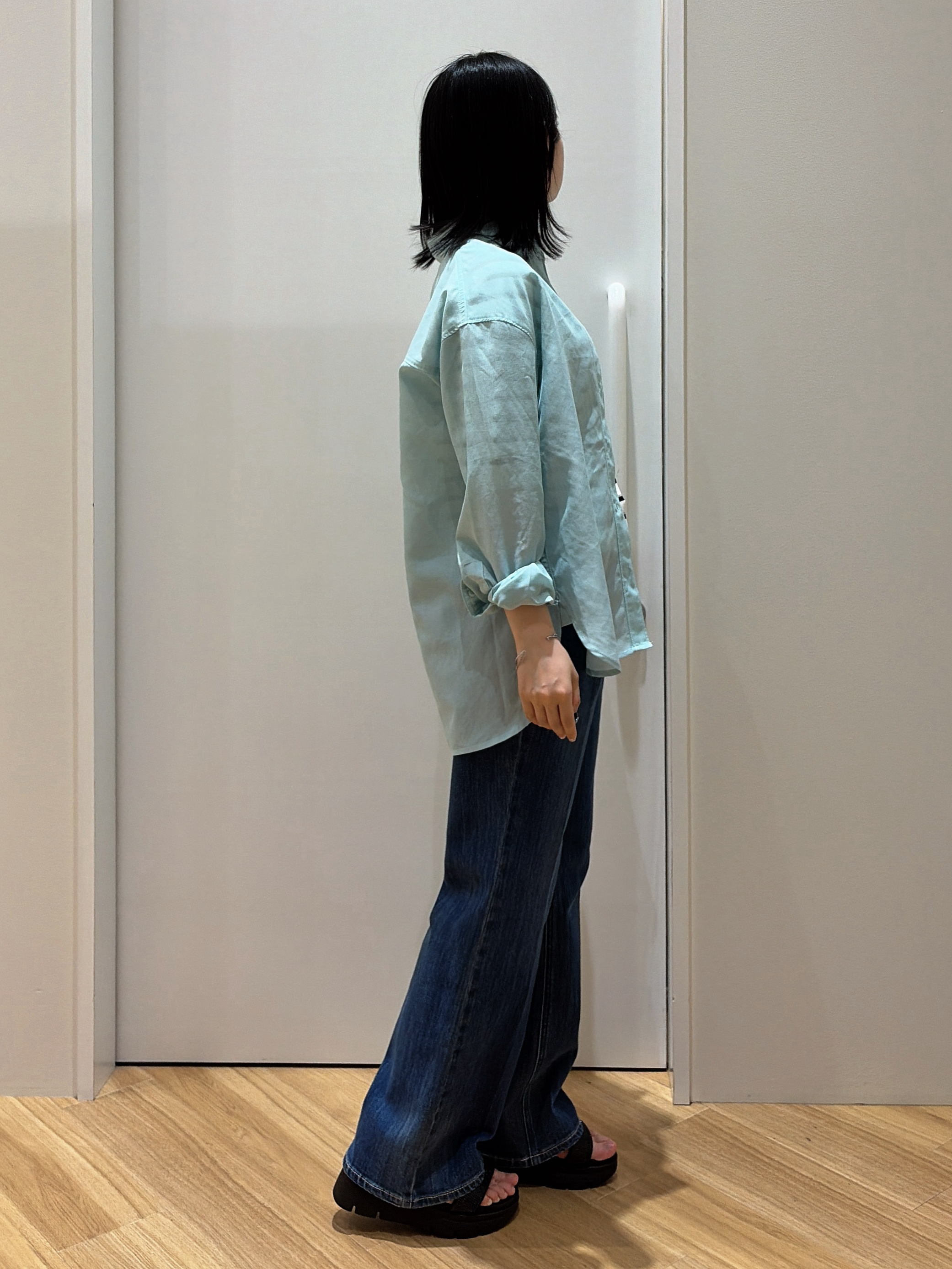 kanonさんの「grove｜【洗濯機OK・ひんやり】朝晩の気温差に◎軽やかシアーシャツ」を使ったコーディネート