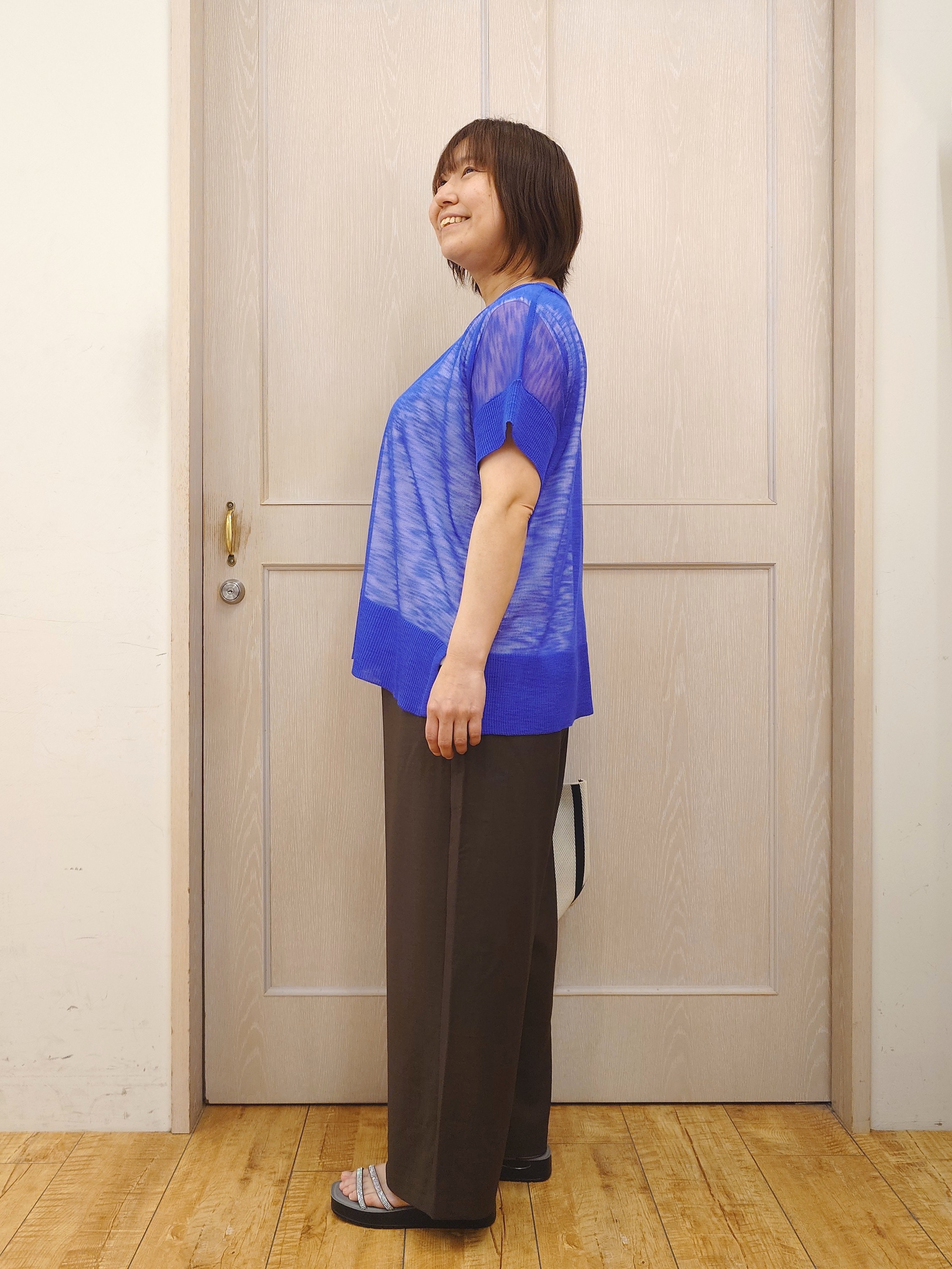 とろろさんの「SHOO･LA･RUE｜【2点セット/S-LL/体型カバー】大人のこなれレイヤード シアーニット+タンクトップ」を使ったコーディネート