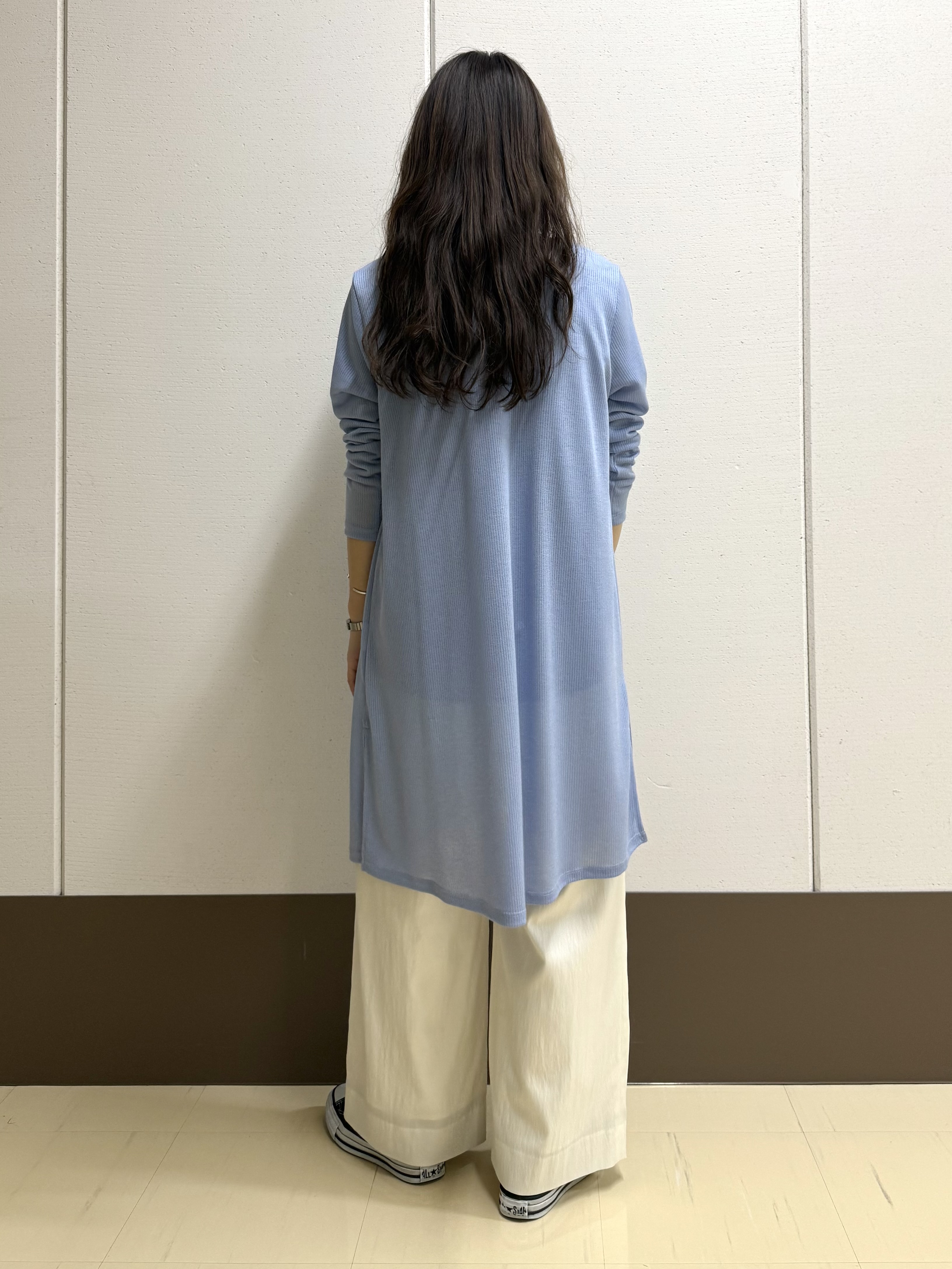 mamiさんの「INDIVI｜【洗える／アンサンブル可能】シアースストライプトップス」を使ったコーディネート
