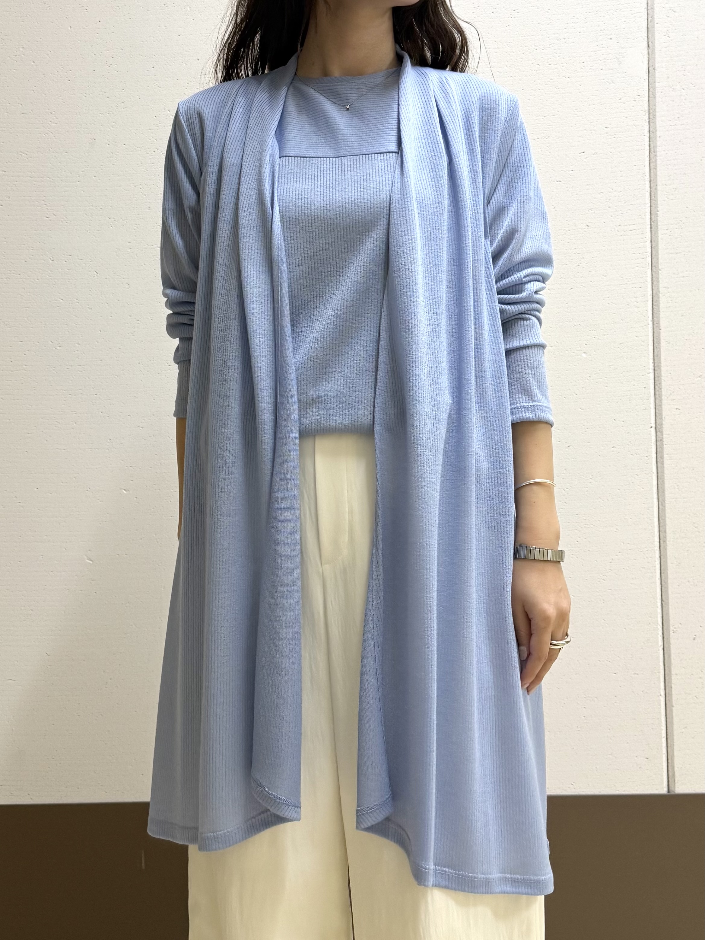 mamiさんの「INDIVI｜【洗える／アンサンブル可能】シアースストライプトップス」を使ったコーディネート