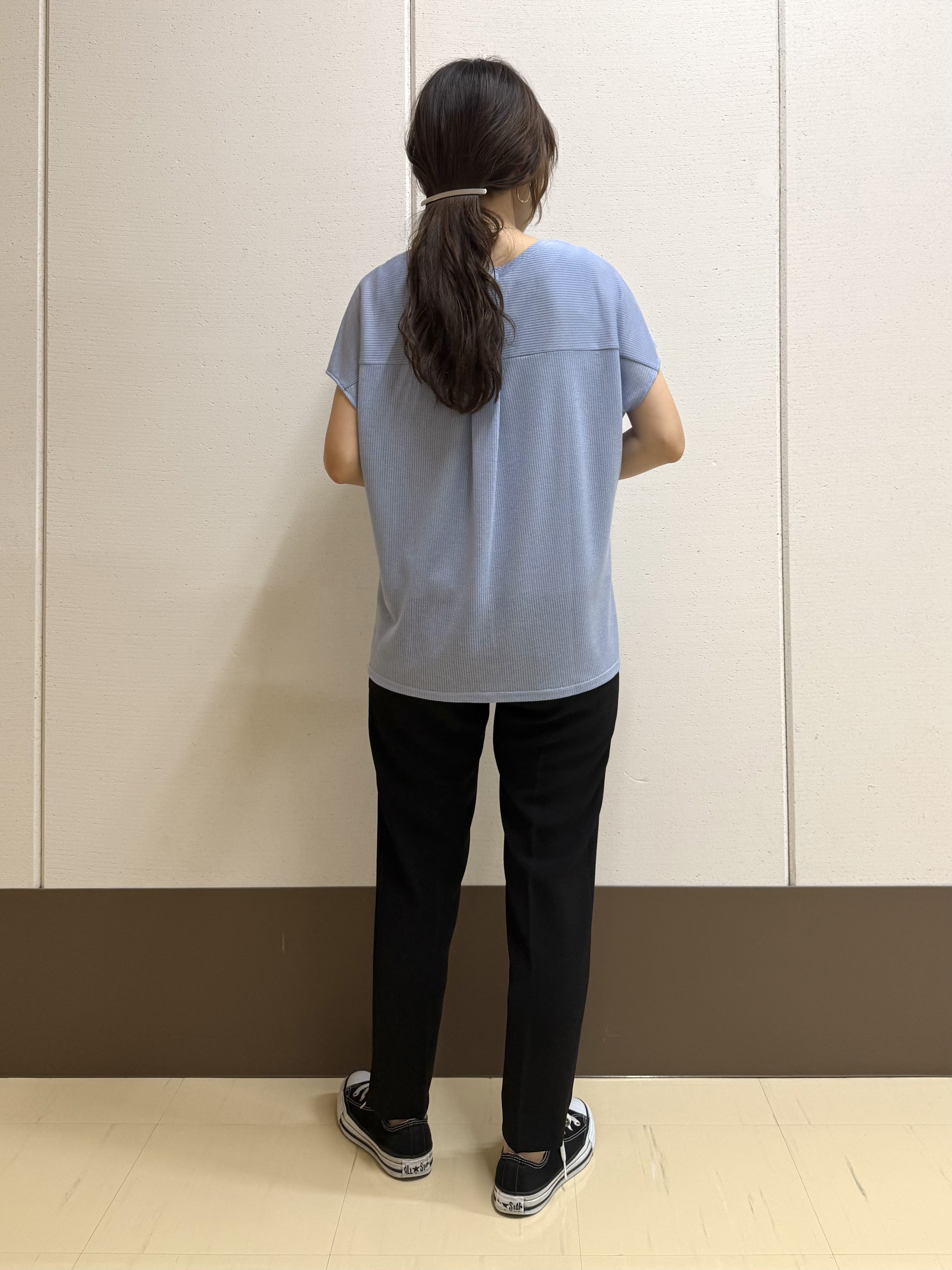 mamiさんの「INDIVI｜【洗える／アンサンブル可能】シアースストライプトップス」を使ったコーディネート