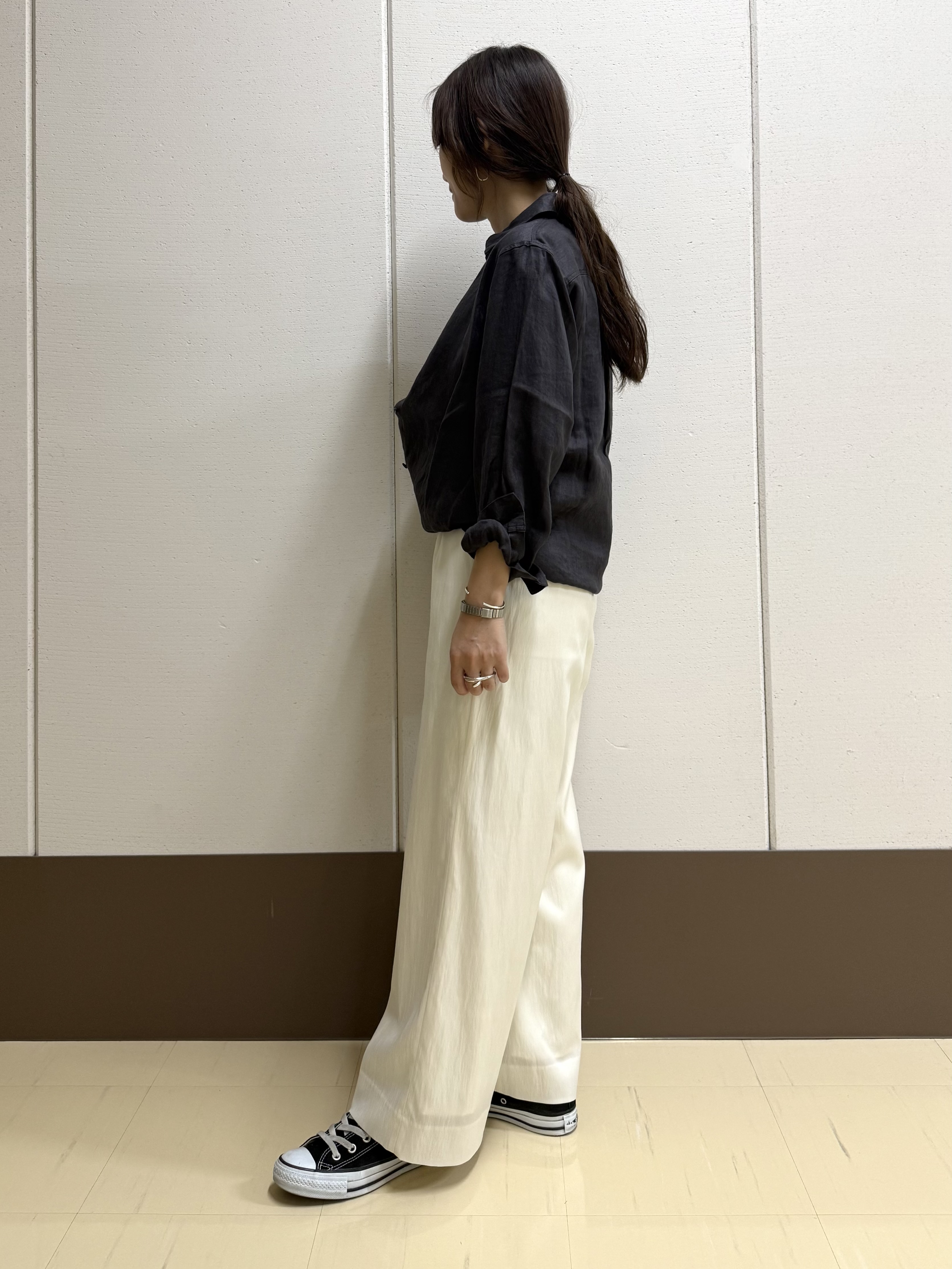 mamiさんの「INDIVI｜【抗菌防臭／消臭】上品光沢コットンTシャツ」を使ったコーディネート