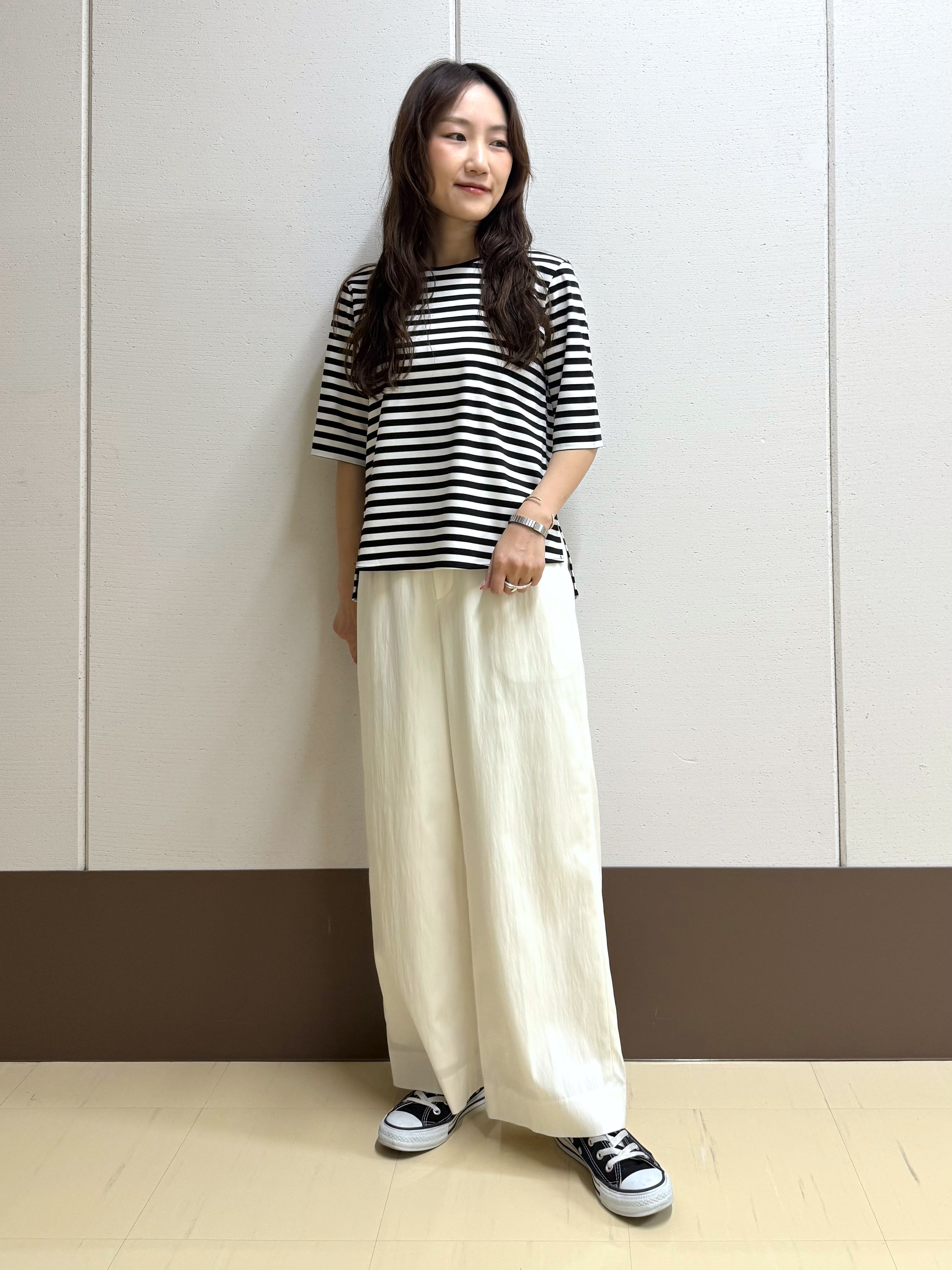 mamiさんの「INDIVI｜【抗菌防臭／消臭】上品光沢コットンTシャツ」を使ったコーディネート