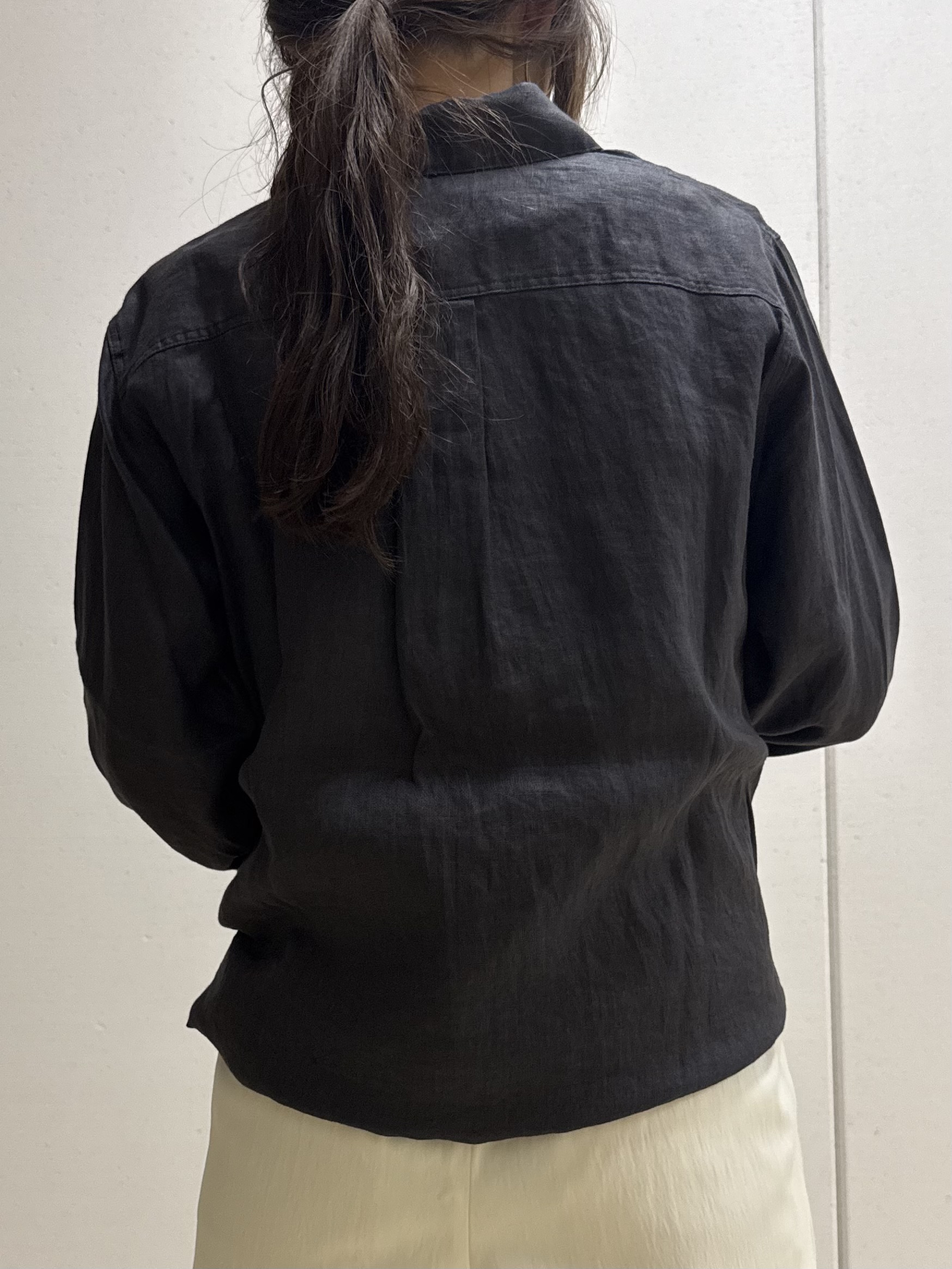mamiさんの「INDIVI｜【抗菌防臭／消臭】上品光沢コットンTシャツ」を使ったコーディネート