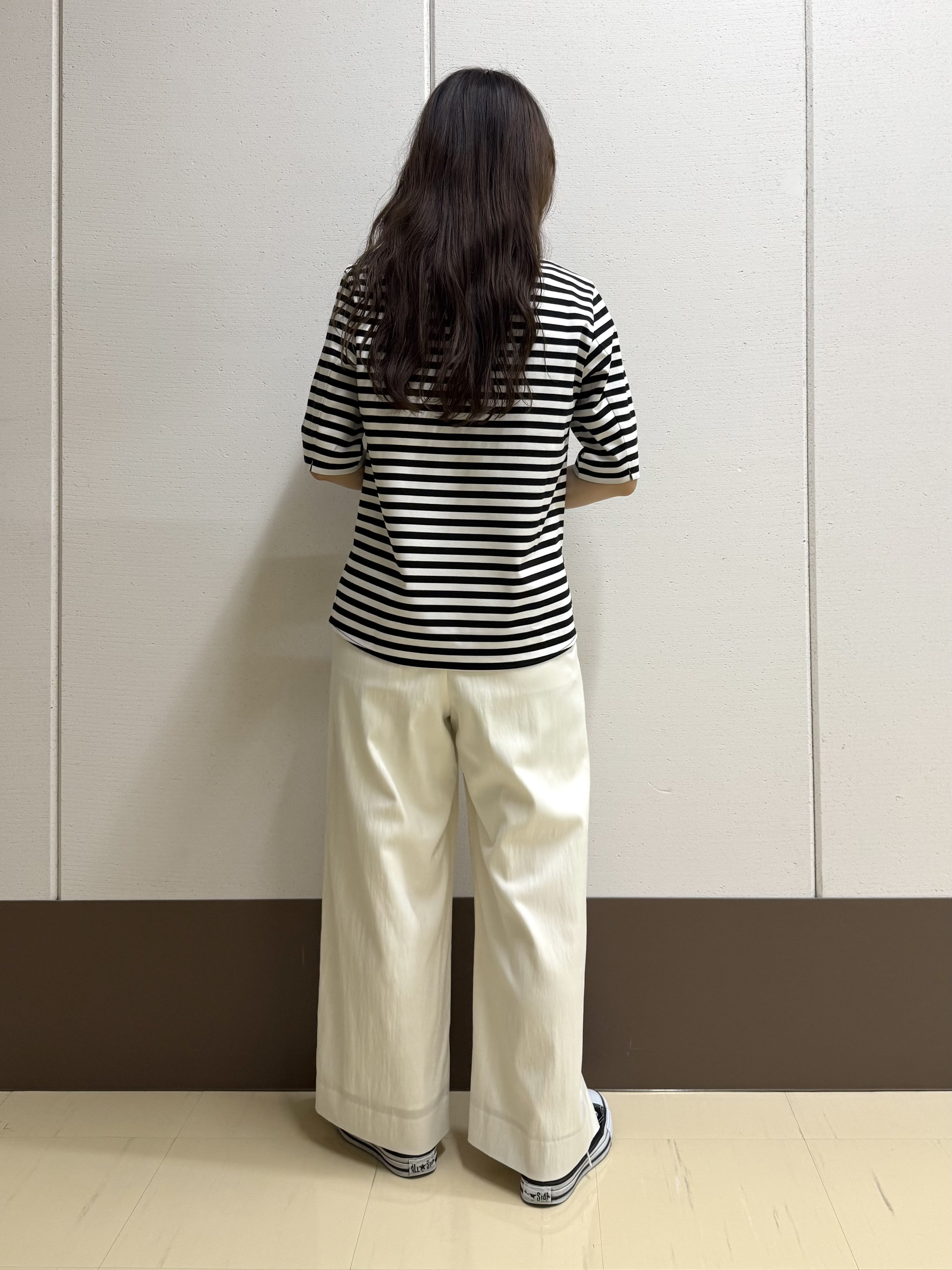 mamiさんの「INDIVI｜【抗菌防臭／消臭】上品光沢コットンTシャツ」を使ったコーディネート