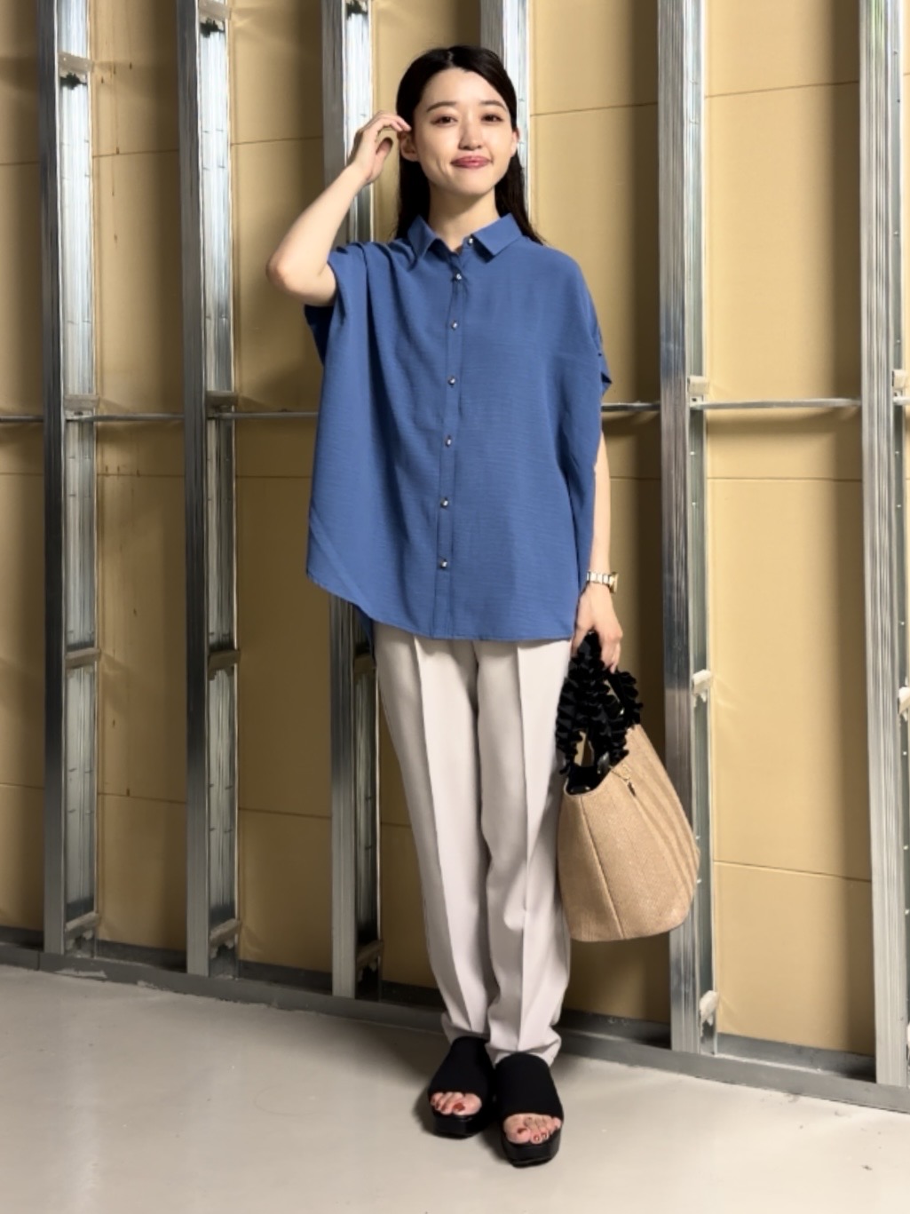 sahoさんの「THE SHOP TK｜【ひんやり/防しわ/UV/吸水速乾】襟付き フレンチスリーブシャツ」を使ったコーディネート