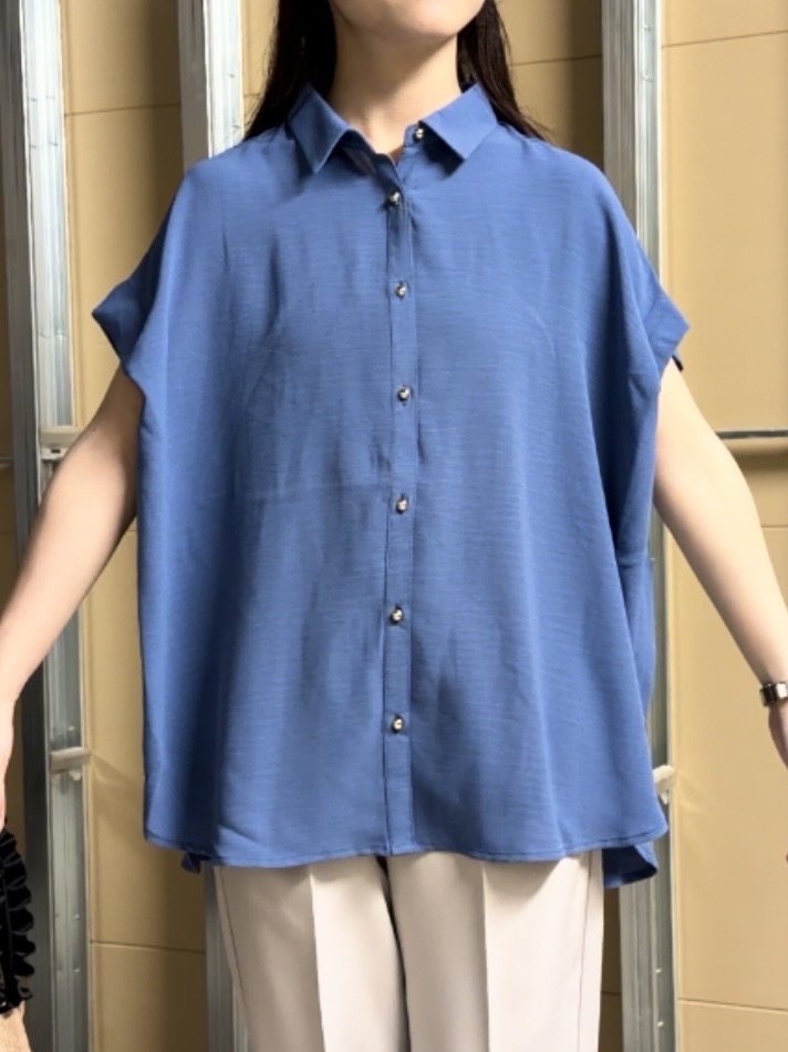 sahoさんの「THE SHOP TK｜【ひんやり/防しわ/UV/吸水速乾】襟付き フレンチスリーブシャツ」を使ったコーディネート