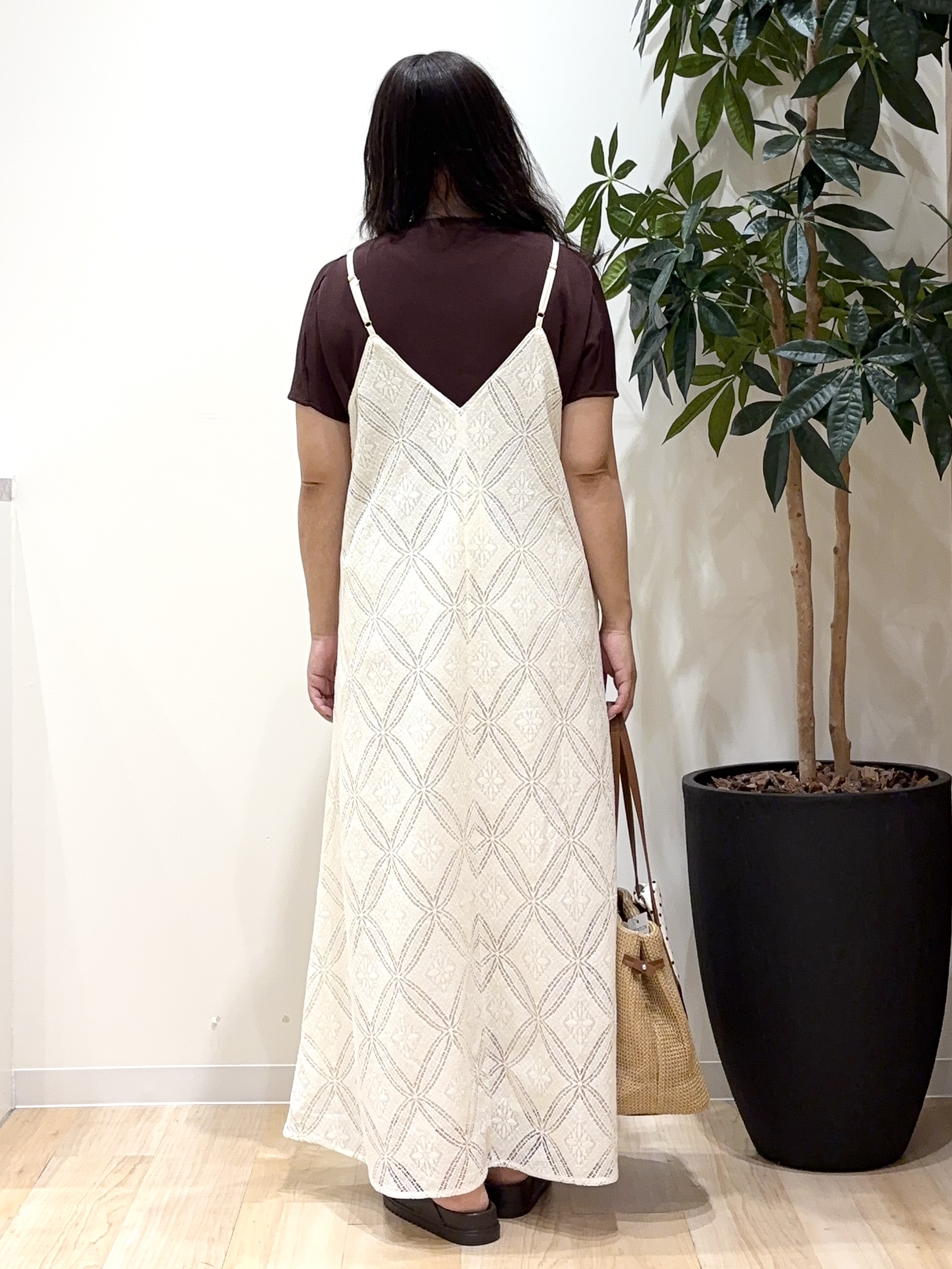 miraiさんの「grove｜【シリーズ累計36万枚！名品ニット】やわらかドライタッチ ドルマンニット」を使ったコーディネート