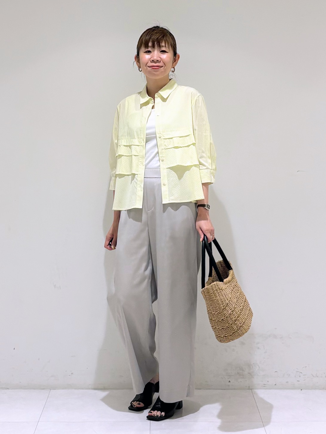 tsuyuさんの「INDIVI｜【透かし編み】ペーパーヤーン バスケットバッグ」を使ったコーディネート