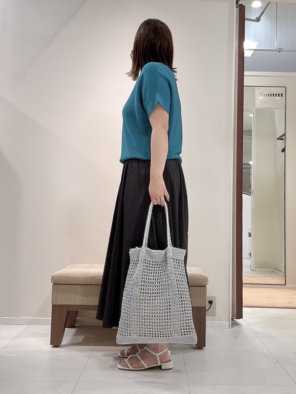 YUIさんの「UNTITLED｜【11色展開/体型カバー】前後2WAYフレンチスリーブニット」を使ったコーディネート