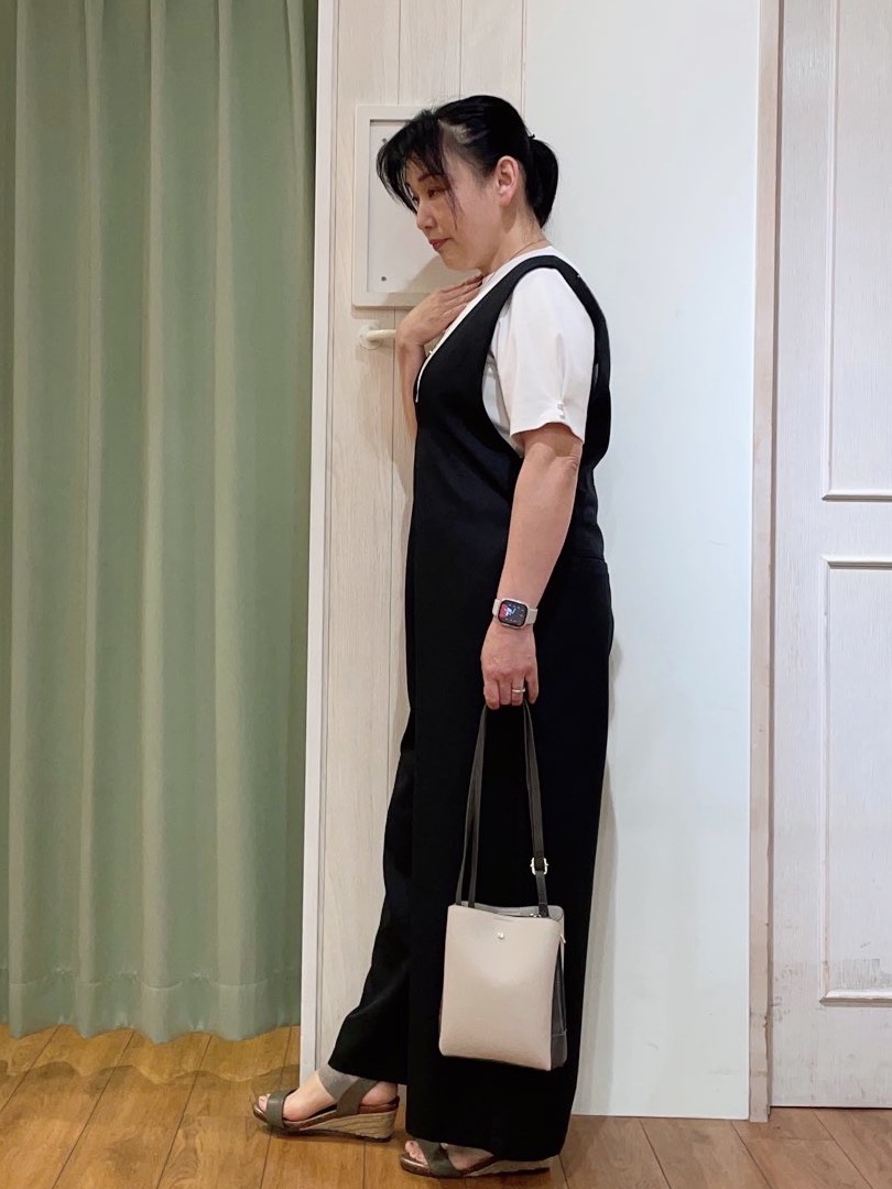 ke-yさんの「SHOO･LA･RUE｜【2点セット/洗濯機可/S-LL】お袖パールがアクセント ネックレス付きトップス」を使ったコーディネート