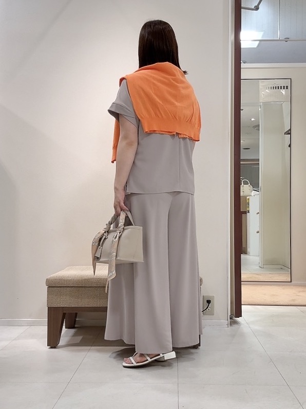 YUIさんの「UNTITLED｜【9色展開/アンサンブル可】コットンクルーネックカーディガン」を使ったコーディネート