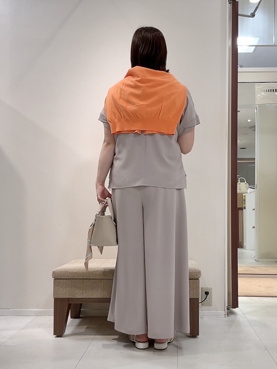 YUIさんの「UNTITLED｜【9色展開/アンサンブル可】コットンクルーネックカーディガン」を使ったコーディネート
