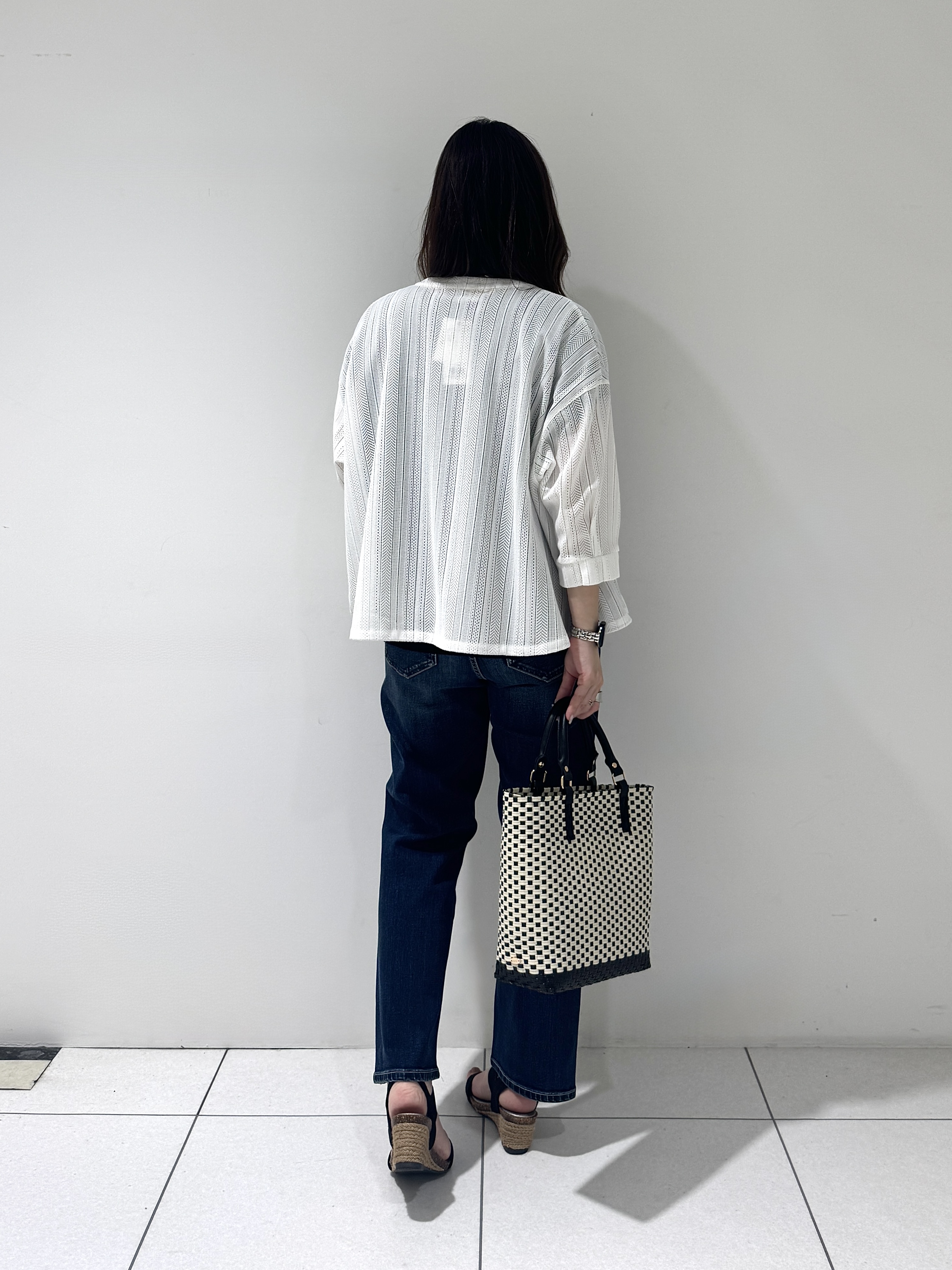 そんさんの「INDIVI｜【洗える／アンサンブル可能】シアースストライプトップス」を使ったコーディネート