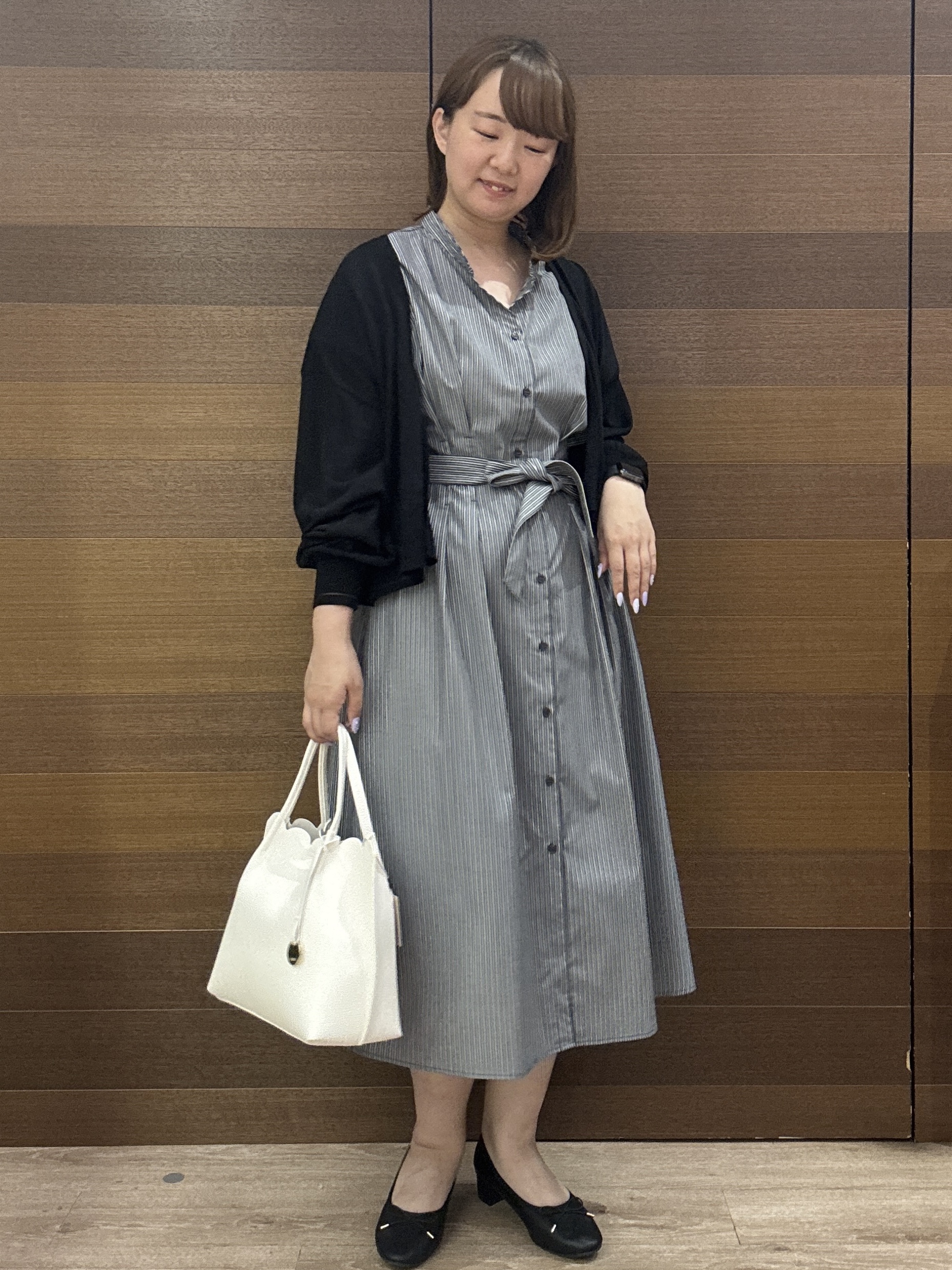 yumeさんの「OPAQUE.CLIP｜【接触冷感】シアーショートトッパーカーディガン《洗濯機OK／抗ピル》」を使ったコーディネート