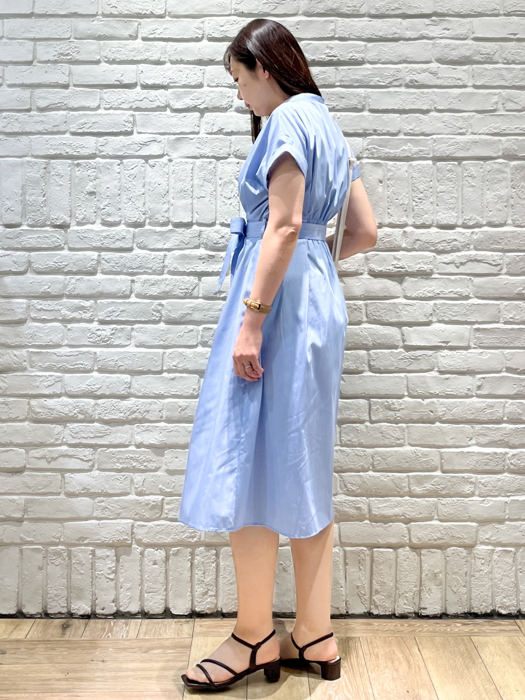 erinaさんの「index｜【接触冷感／UV】ストライプタックシャツワンピース《洗濯機OK》」を使ったコーディネート