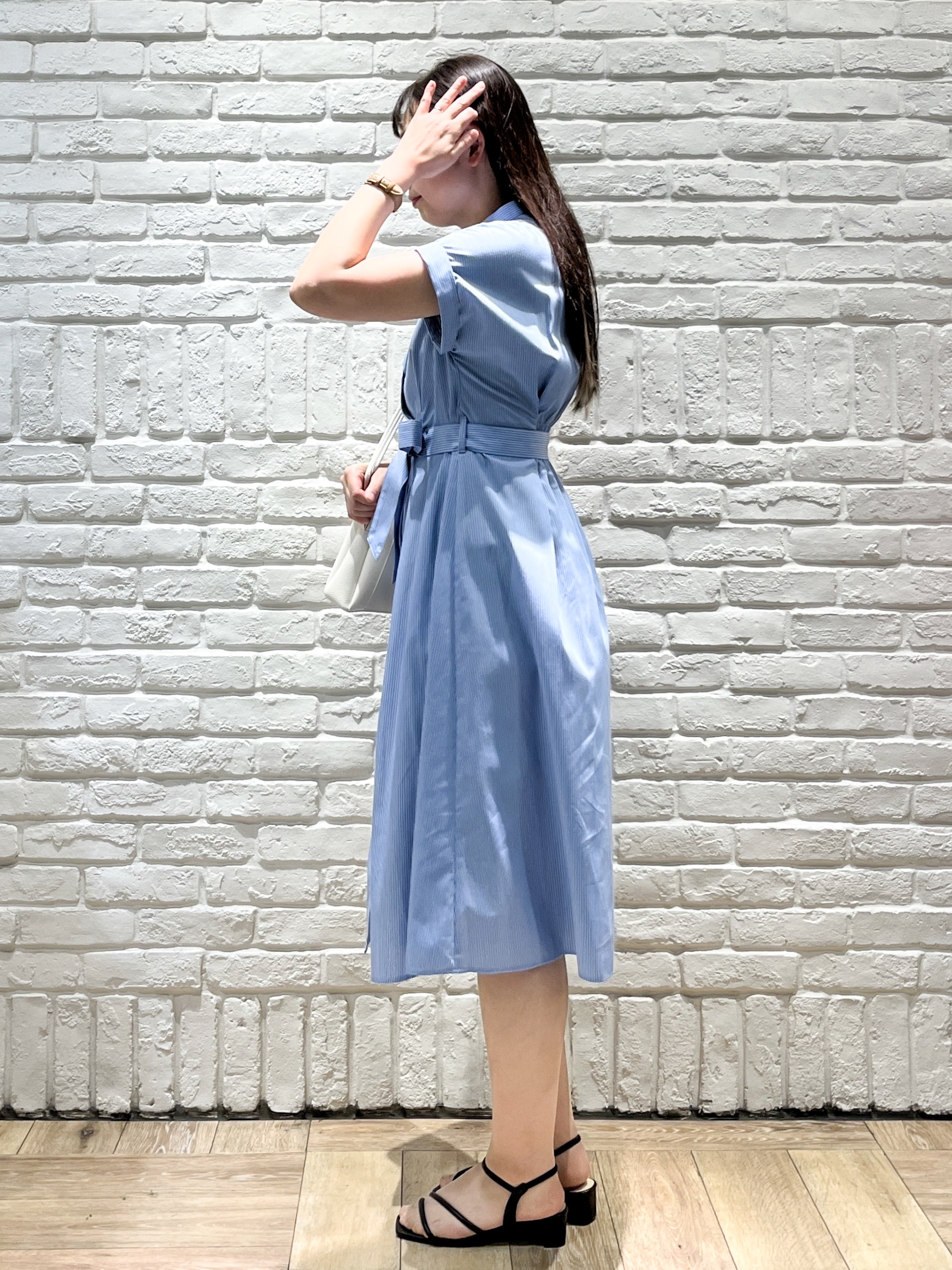 erinaさんの「index｜【接触冷感／UV】ストライプタックシャツワンピース《洗濯機OK》」を使ったコーディネート