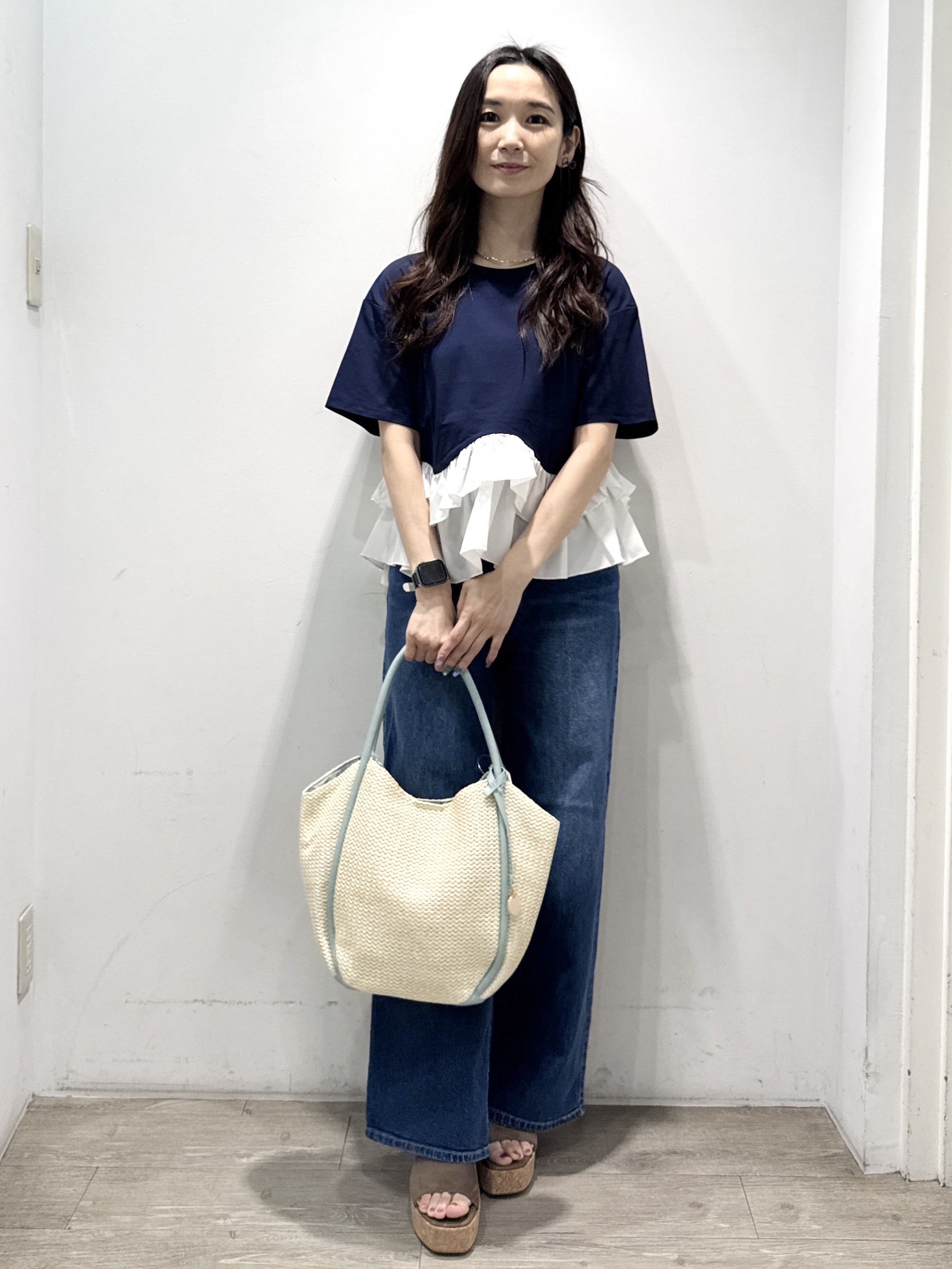 yuicciさんの「OPAQUE.CLIP｜裾フリルドッキングTシャツ【洗濯機OK】」を使ったコーディネート
