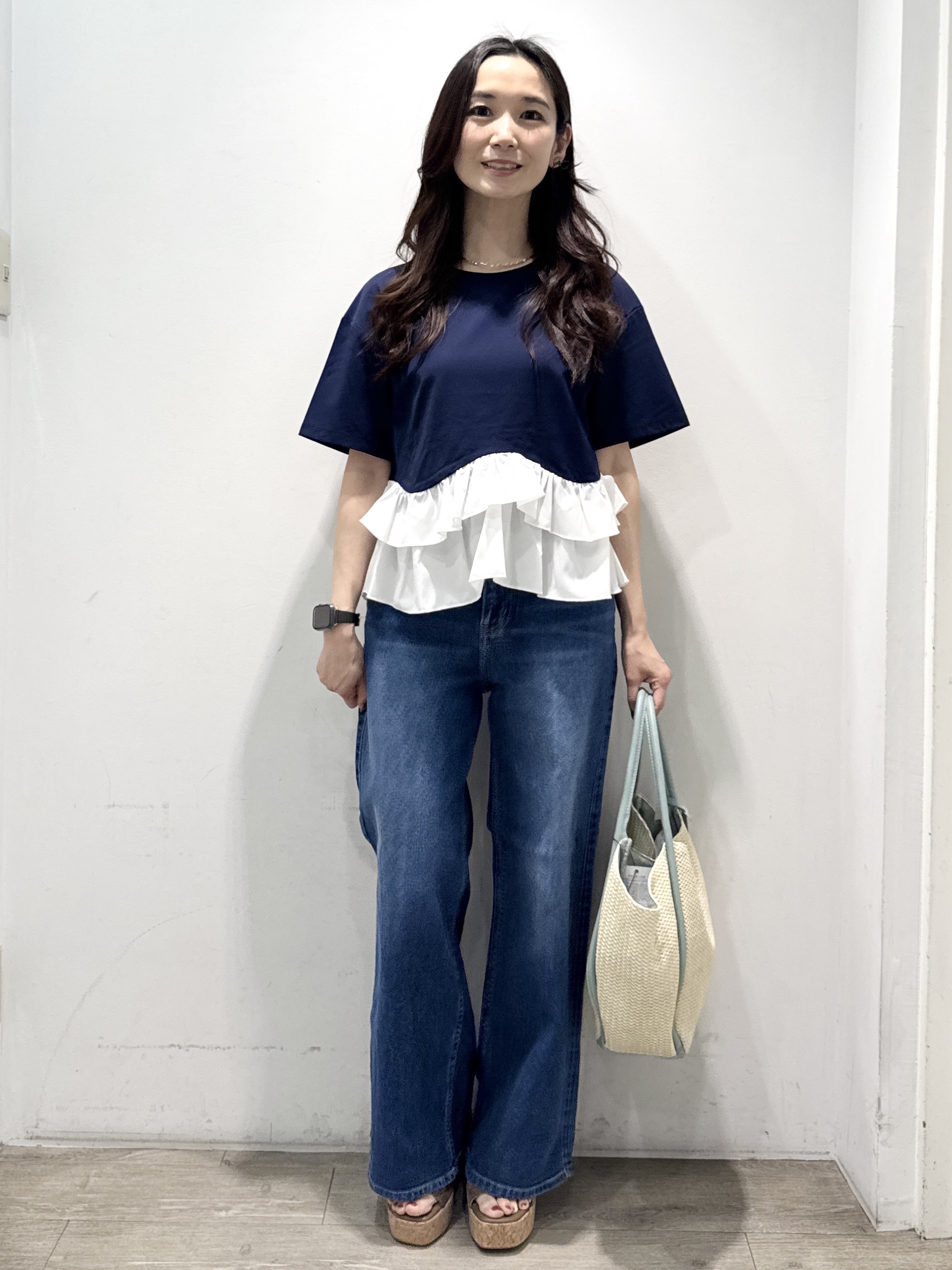 yuicciさんの「OPAQUE.CLIP｜裾フリルドッキングTシャツ【洗濯機OK】」を使ったコーディネート