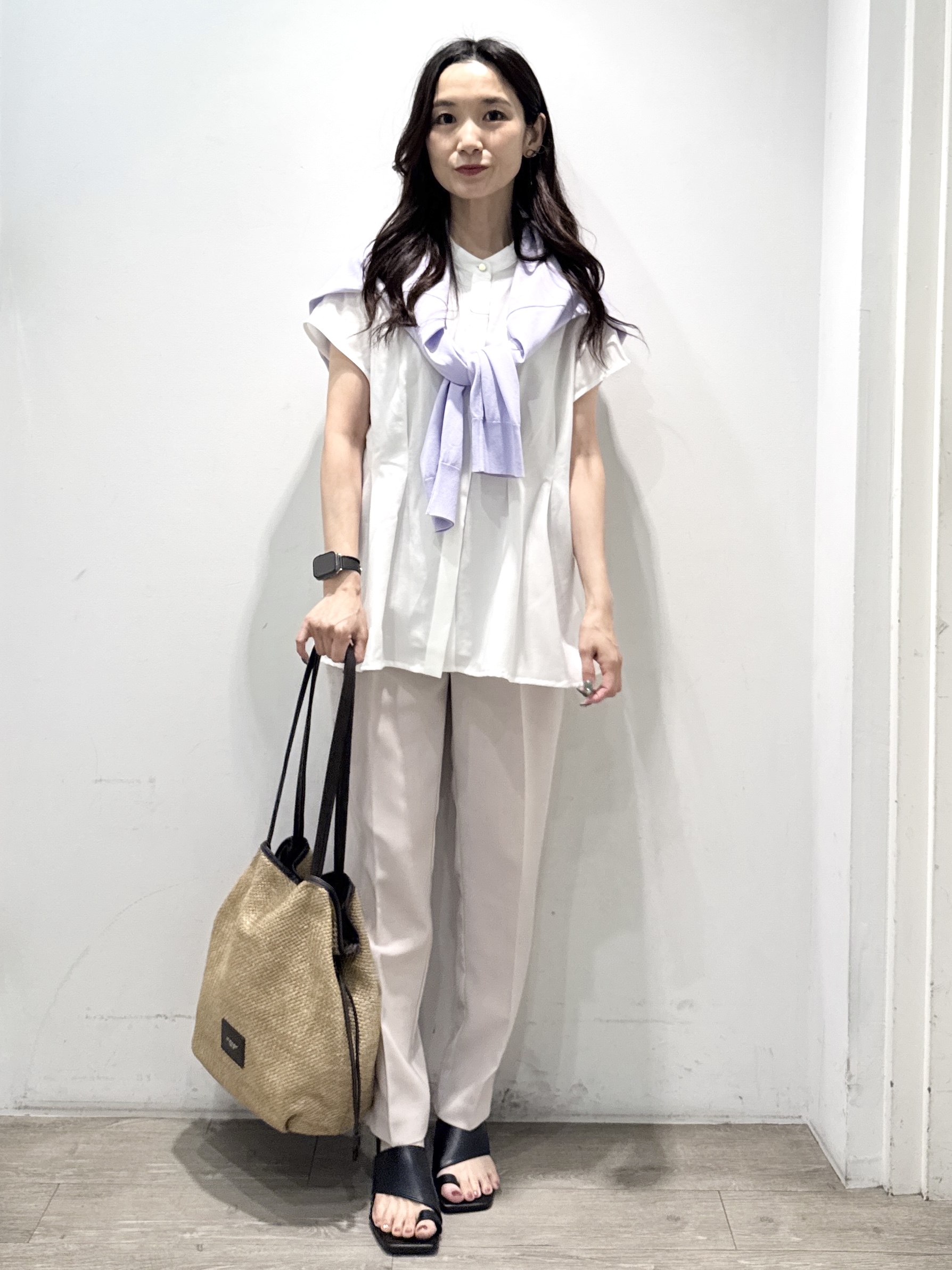 yuicciさんの「OPAQUE.CLIP｜【UV／接触冷感】Vネックリラクシーニットカーディガン《洗濯機OK／抗ピル》」を使ったコーディネート