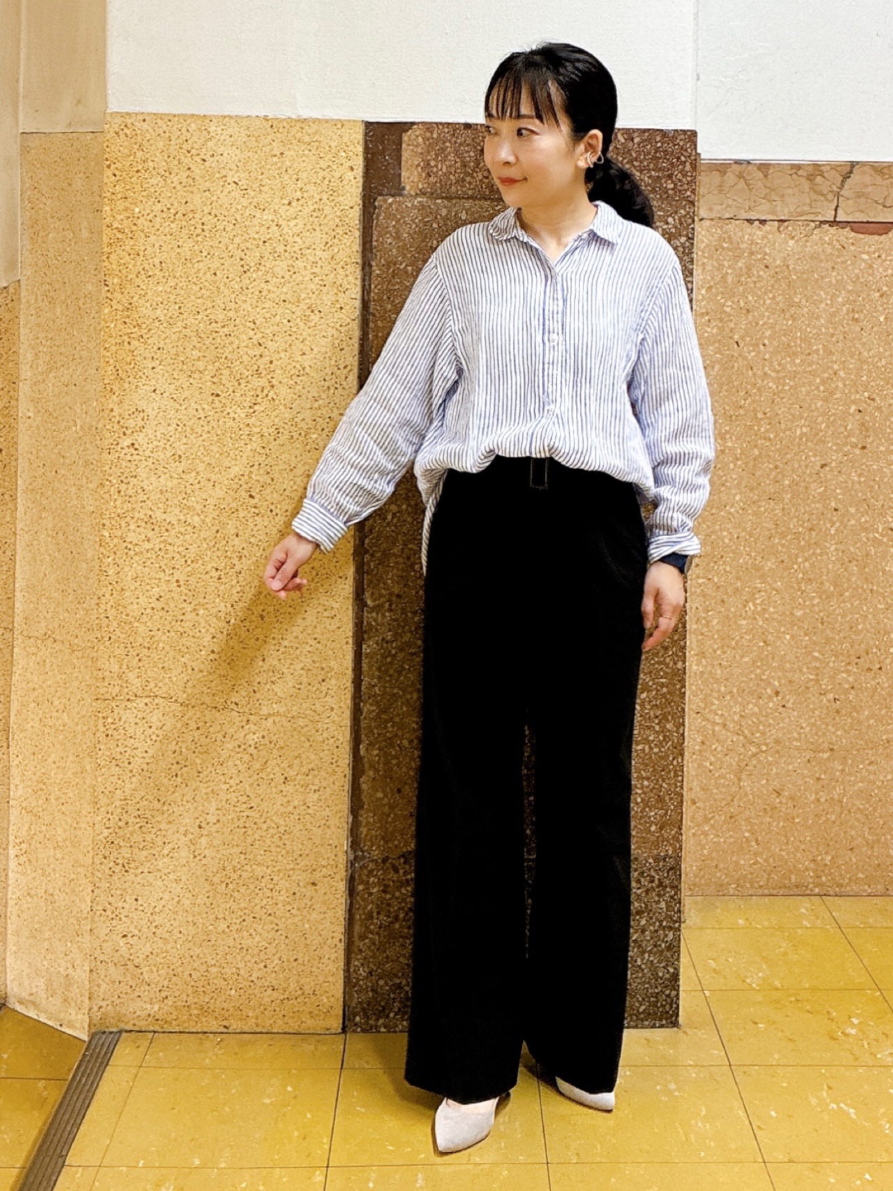 hattoriさんの「INDIVI｜【接触冷感／2WAY】カシュクールリネンシャツ」を使ったコーディネート