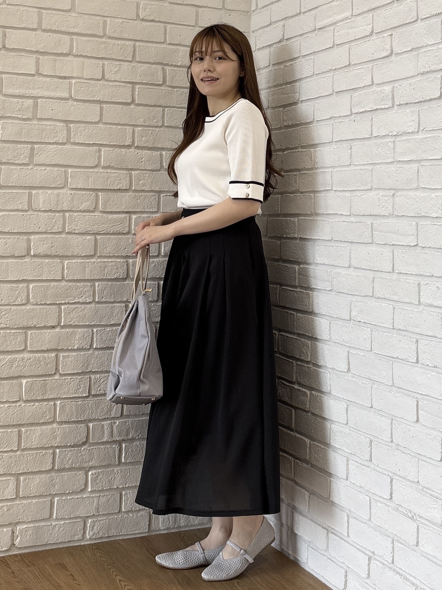 sayaさんの「grove｜【シリーズ累計36万枚/名品ニット】やわらかドライタッチ 袖メッシュ編みニット」を使ったコーディネート