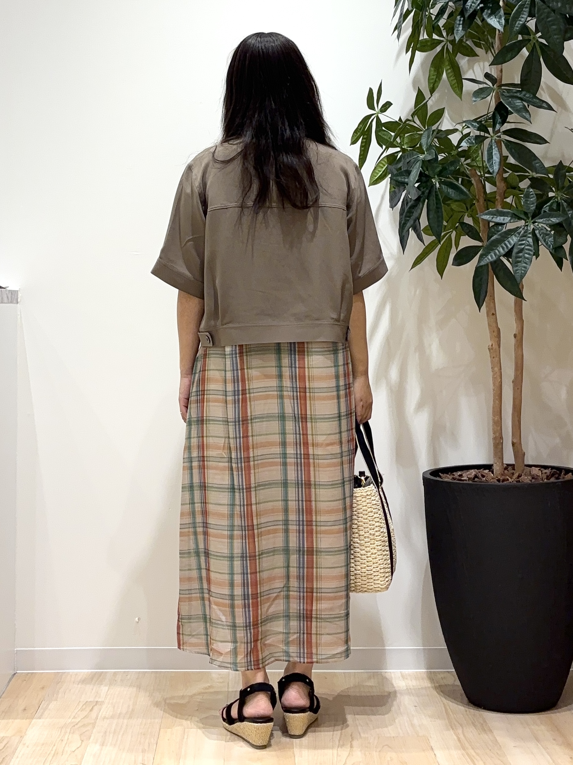 miraiさんの「grove｜【吸水速乾・通気性・洗える】衿付きハーフジャケット」を使ったコーディネート