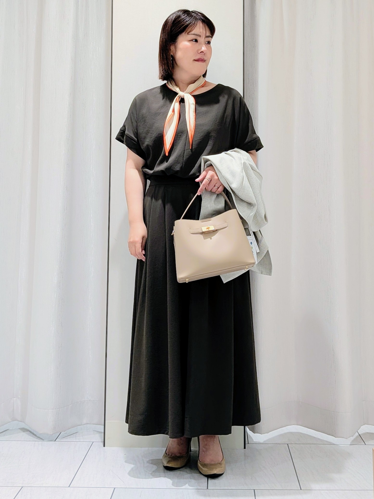 Onumaさんの「UNTITLED｜【さらりと快適/セットアップ可/UV/接触冷感】スラブカラーレスジャケット」を使ったコーディネート