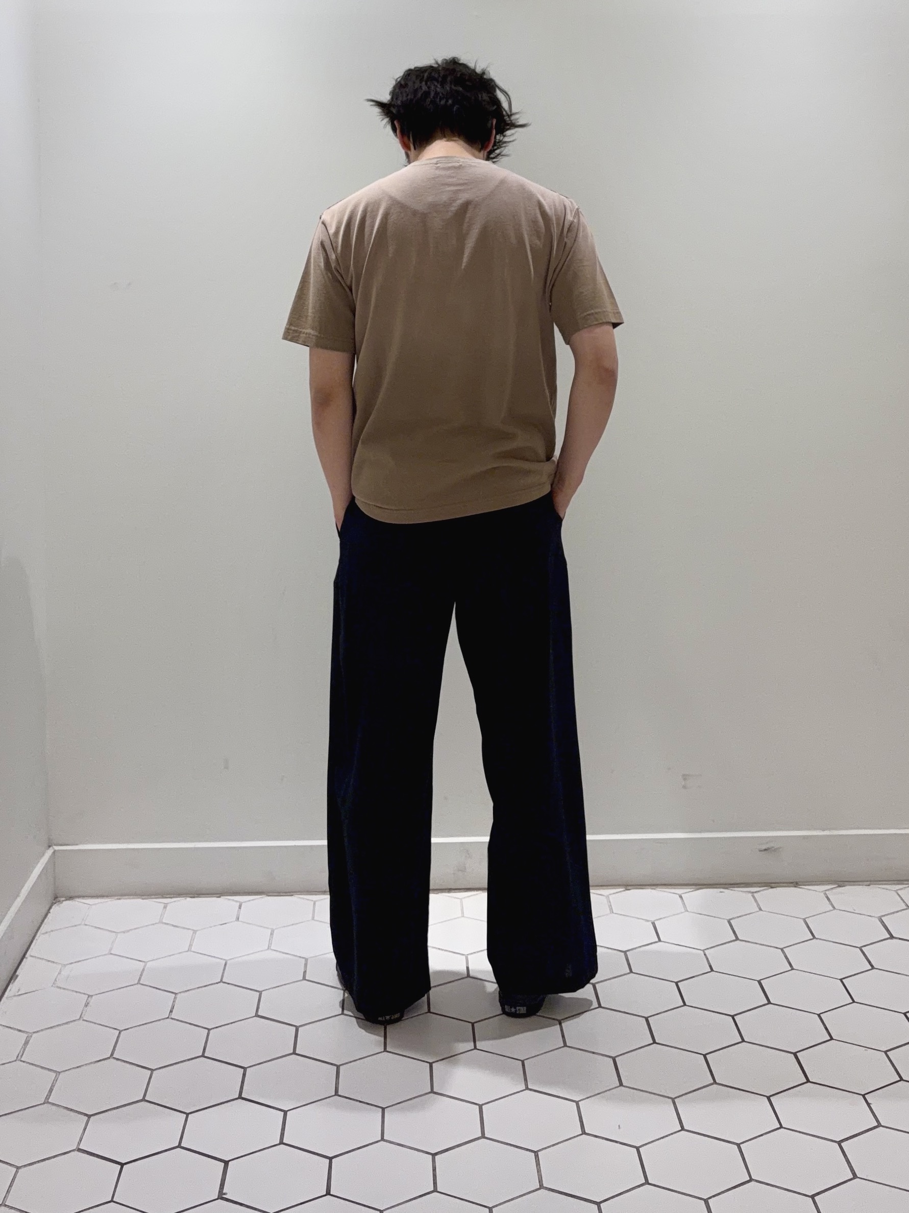 takeruさんの「Dessin｜【洗える】ヴィンテージ加工 ロゴTシャツ」を使ったコーディネート