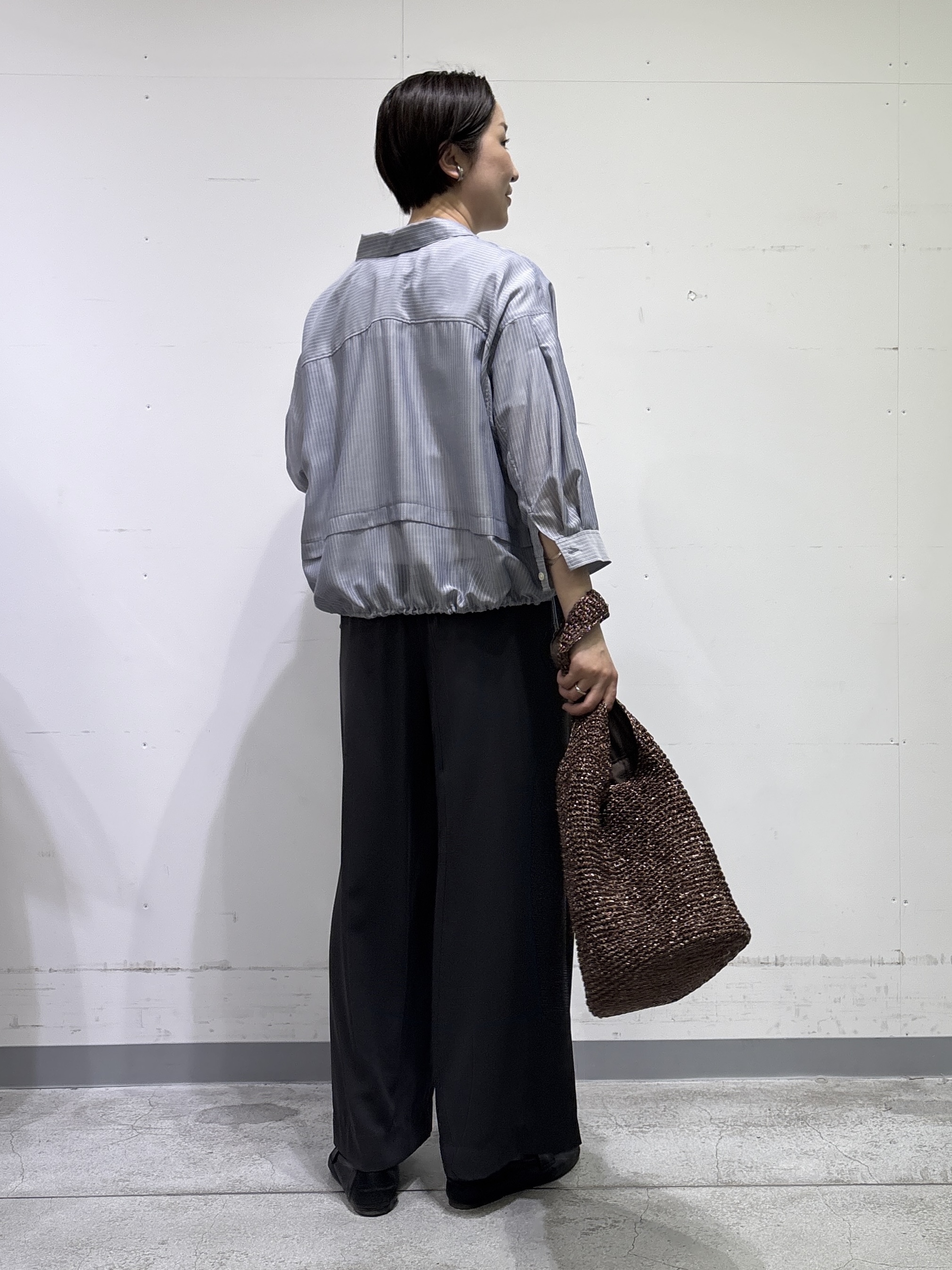 yuriさんの「INDIVI｜【さらに軽く軽快！／着る日傘】イージーワイドパンツ」を使ったコーディネート