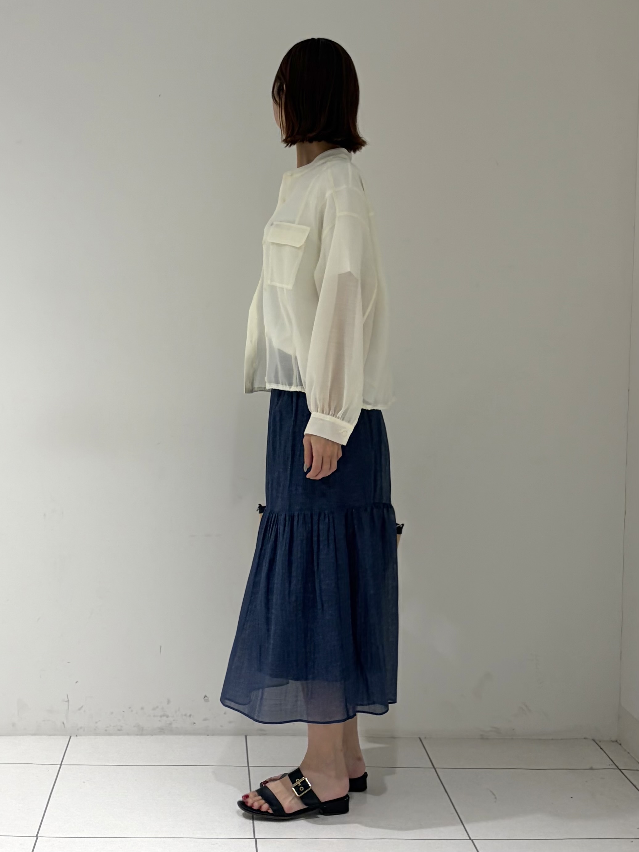 shioriさんの「INDIVI｜【トレンド／2WAY】裾ドロスト付きシアーブラウスブルゾン」を使ったコーディネート