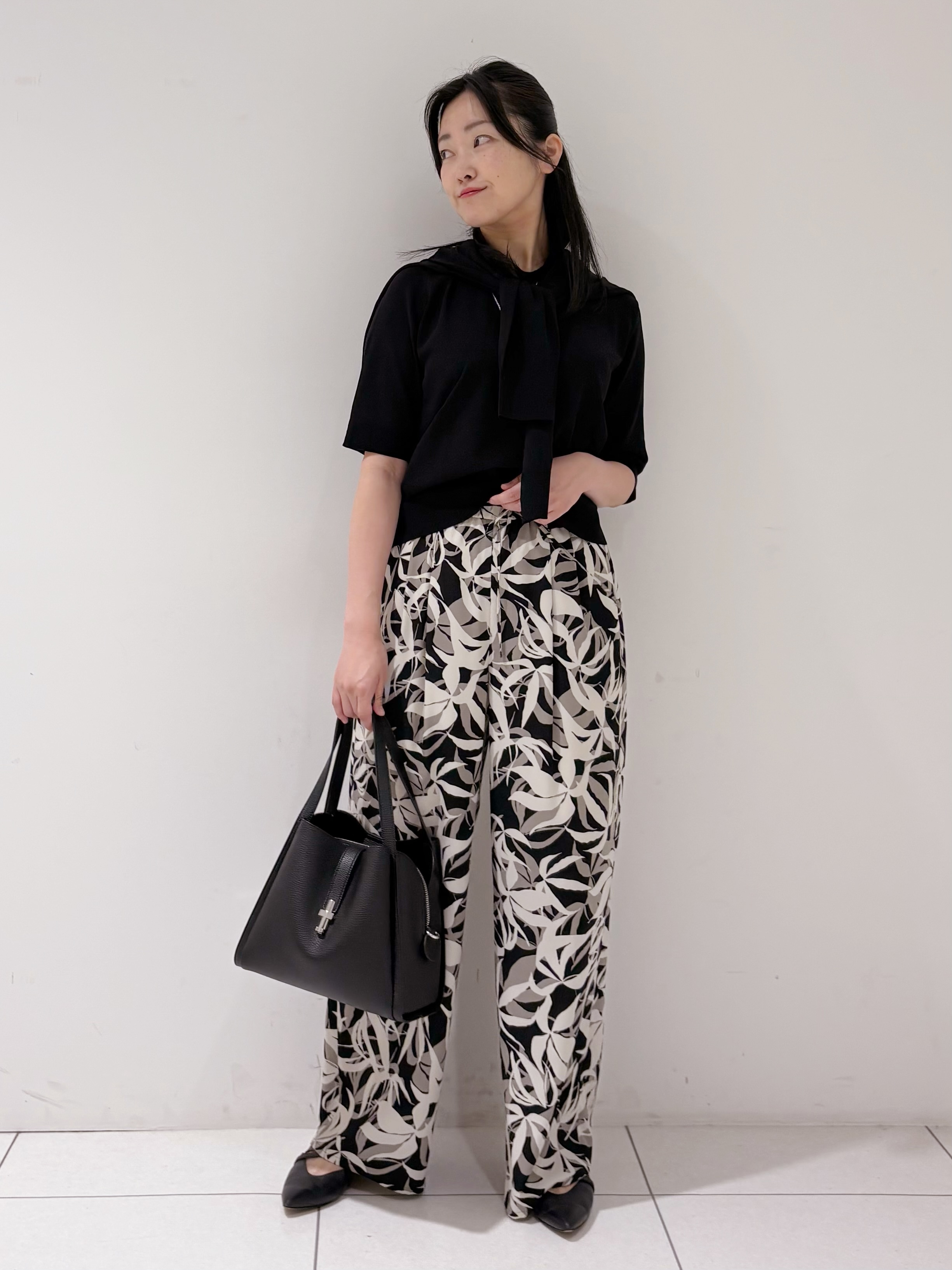 momokoさんの「INDIVI｜【UVケア/接触冷感／アンサンブル】丸首カーディガン＆袖スリット5分袖ニット」を使ったコーディネート