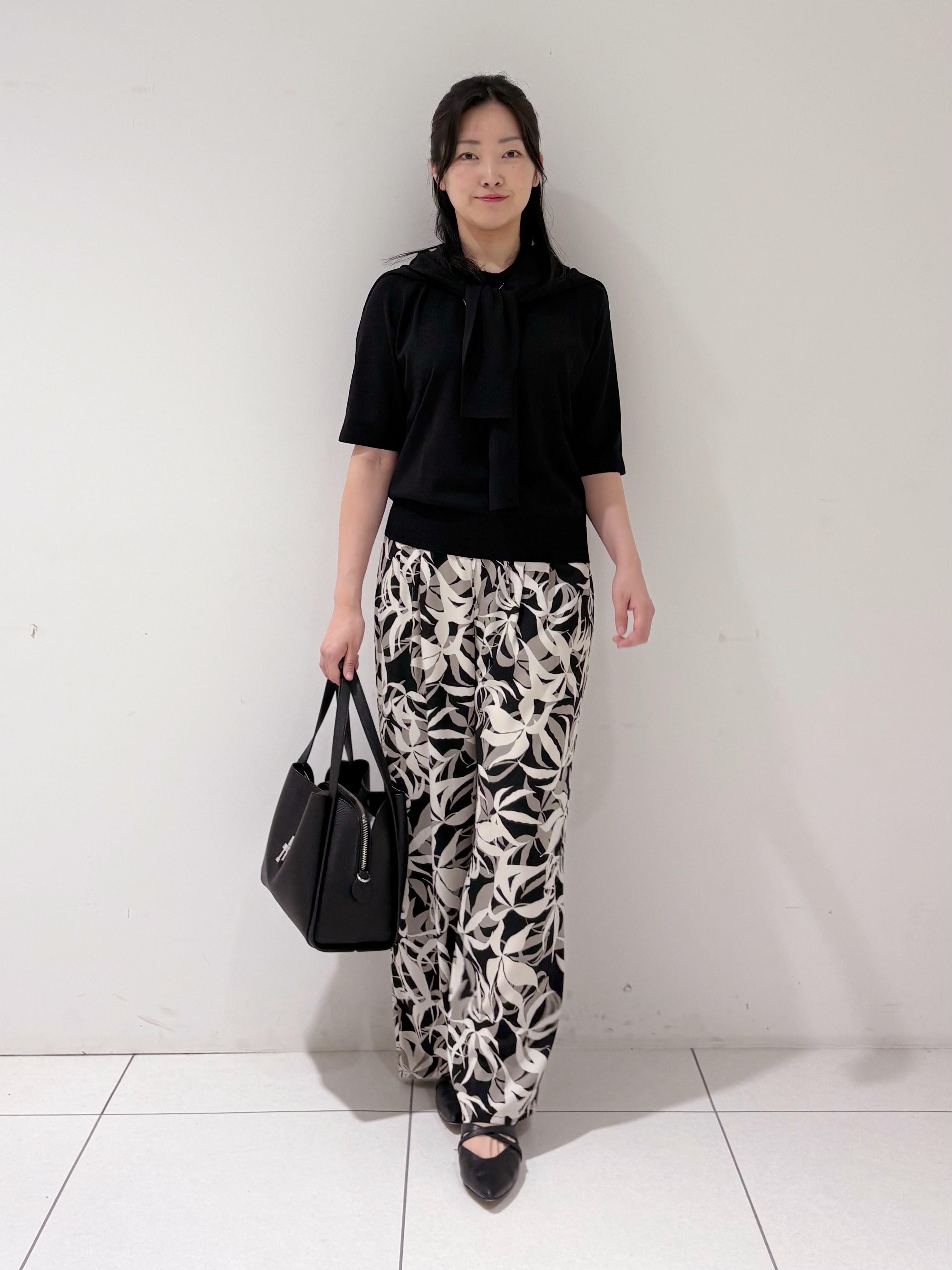 momokoさんの「INDIVI｜【UVケア/接触冷感／アンサンブル】丸首カーディガン＆袖スリット5分袖ニット」を使ったコーディネート