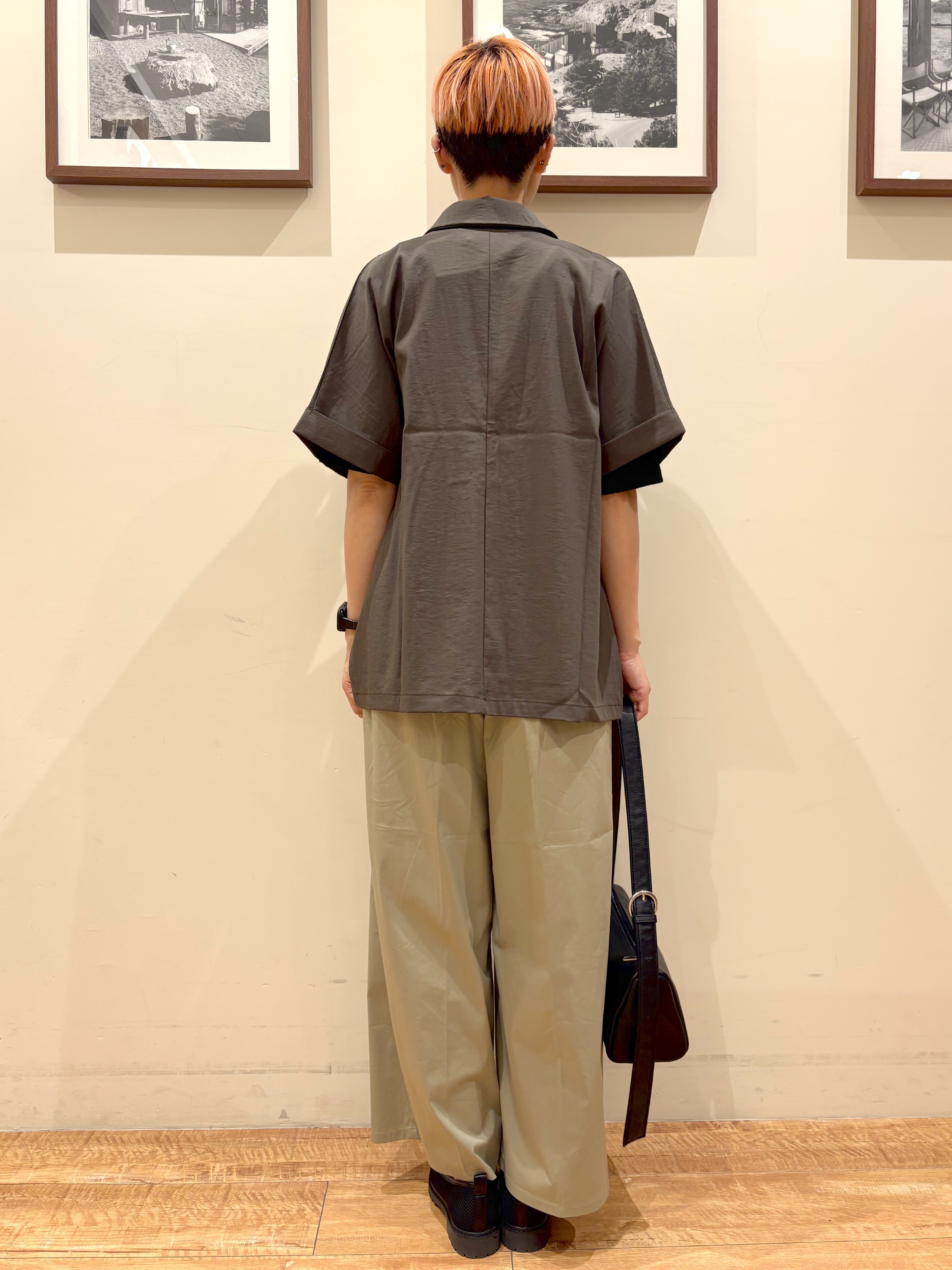 Ayumiさんの「SHOO･LA･RUE｜【高レビュー/洗濯機可/セットアップ可】軽凛(かろりん) ひんやり半袖ジャケット」を使ったコーディネート