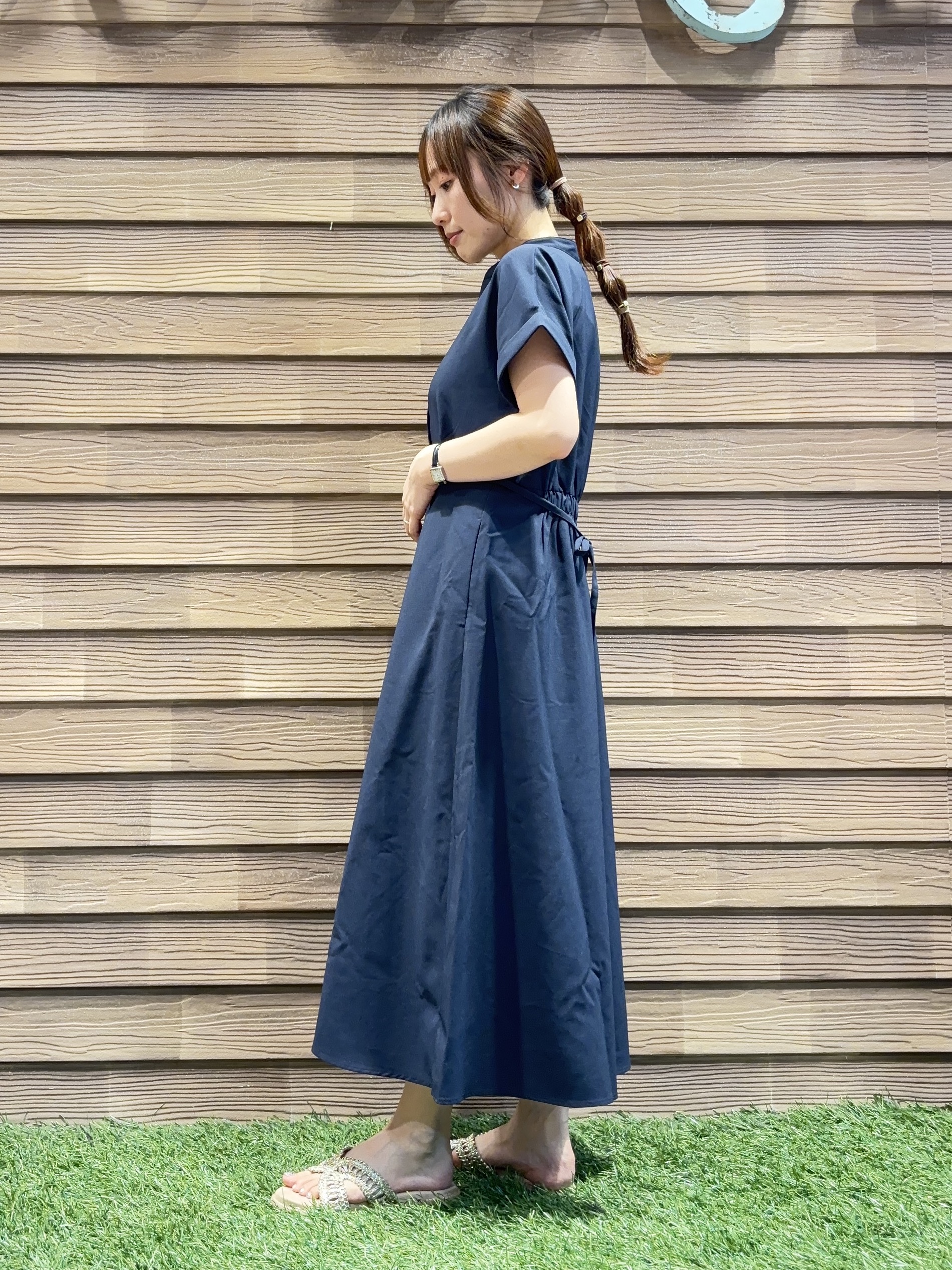himiさんの「SHOO･LA･RUE｜【洗濯機可／洗濯後しわになりにくい】ウエストタックフレンチワンピース」を使ったコーディネート