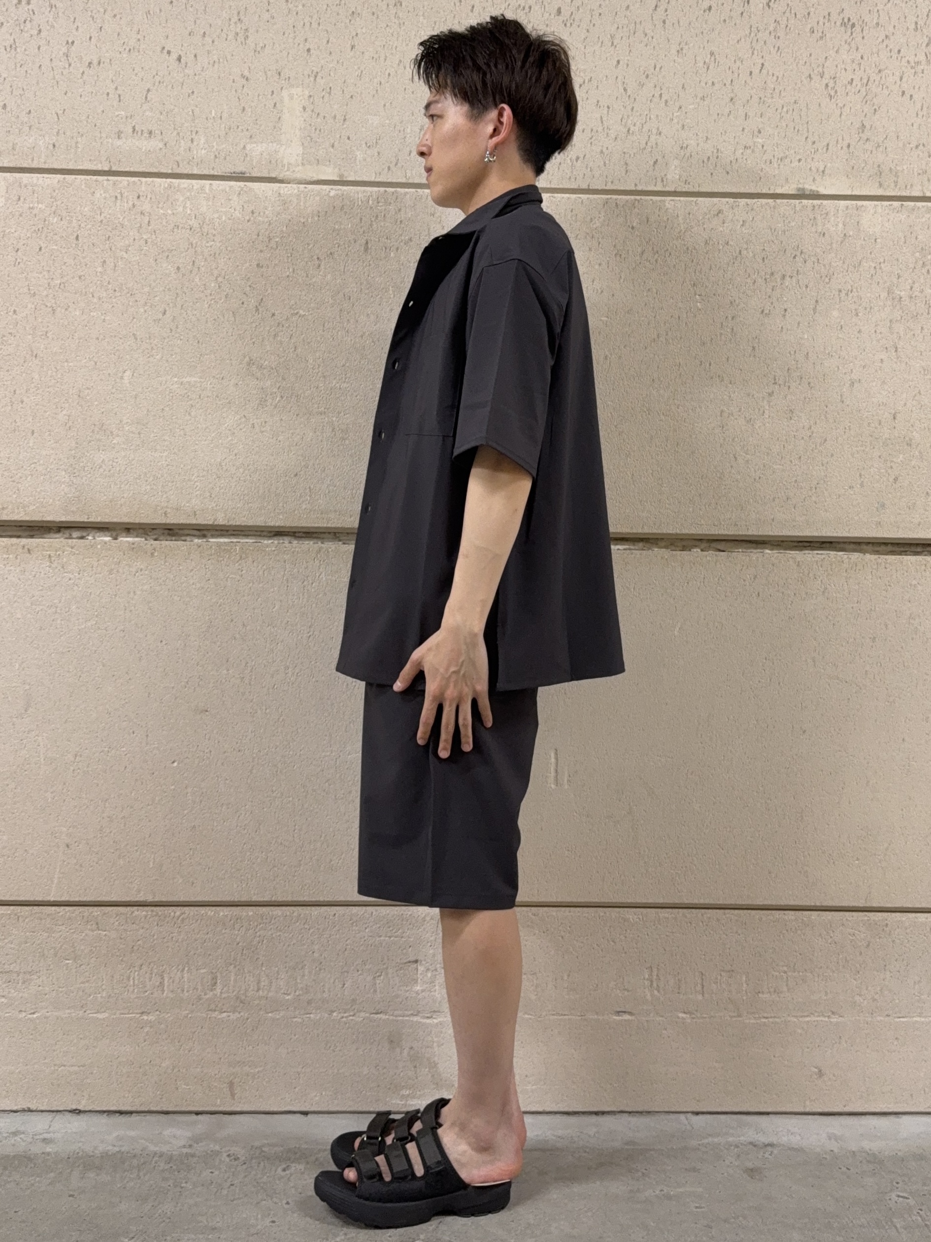 カシマさんの「THE SHOP TK｜クールウェザー 半袖シャツ 接触冷感／吸水速乾／洗濯機OK／セットアップ可」を使ったコーディネート