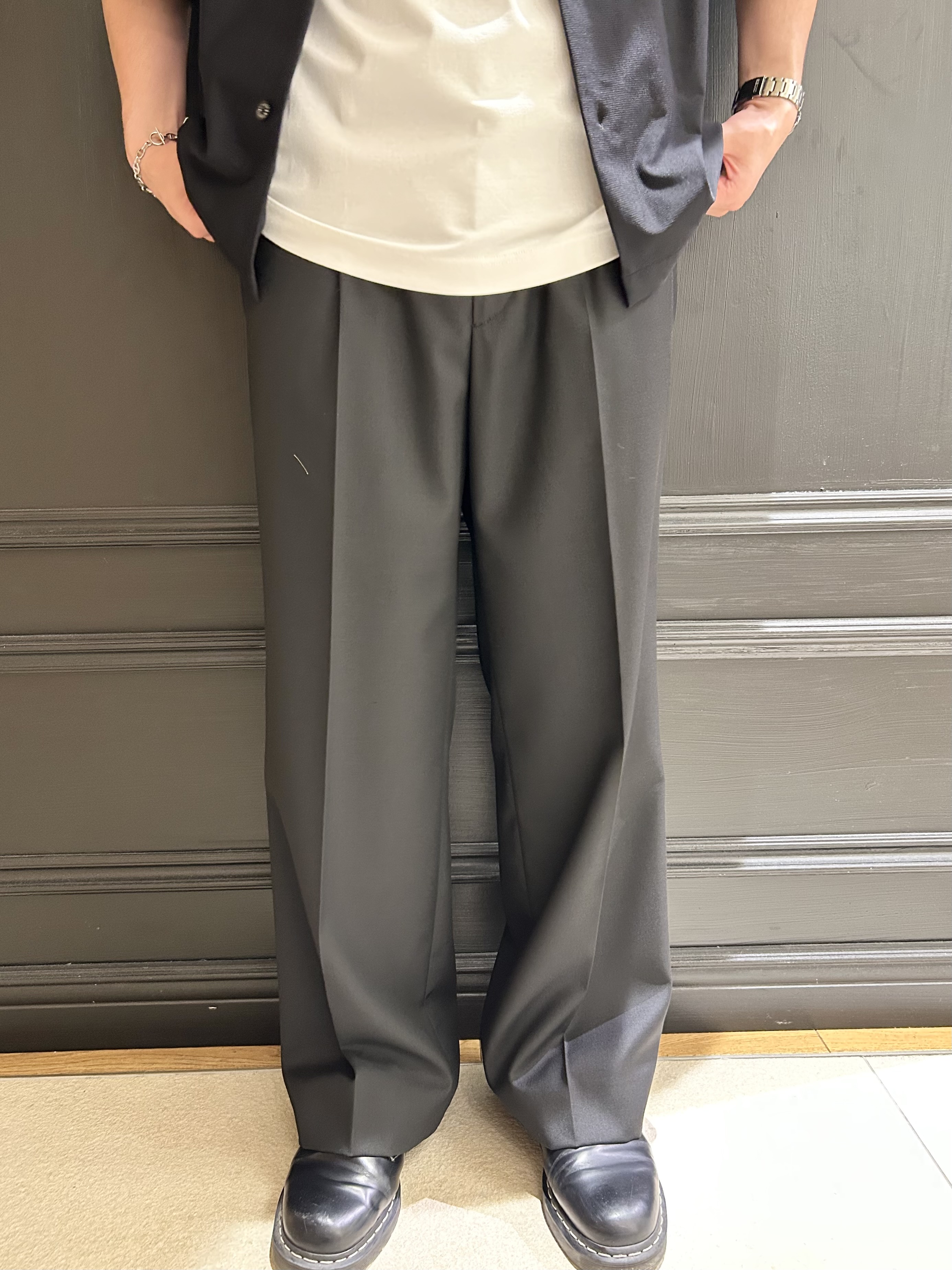 千葉亮太さんの「DRESSTERIOR｜【接触冷感/UVカット/ウォッシャブル/Safari5月号掲載】AIRTOOL ハーフスリーブシャツ」を使ったコーディネート