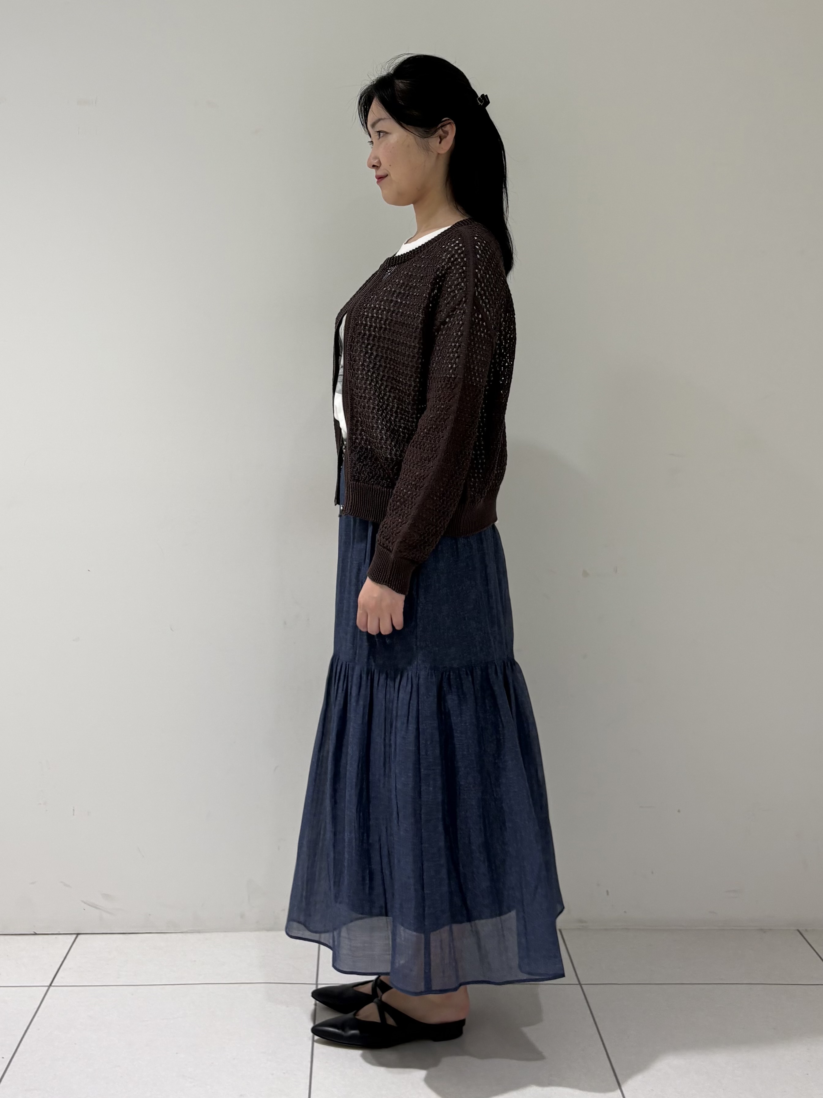 momokoさんの「INDIVI｜【UVケア／選べるグラフィック】スムースジャージTシャツ」を使ったコーディネート