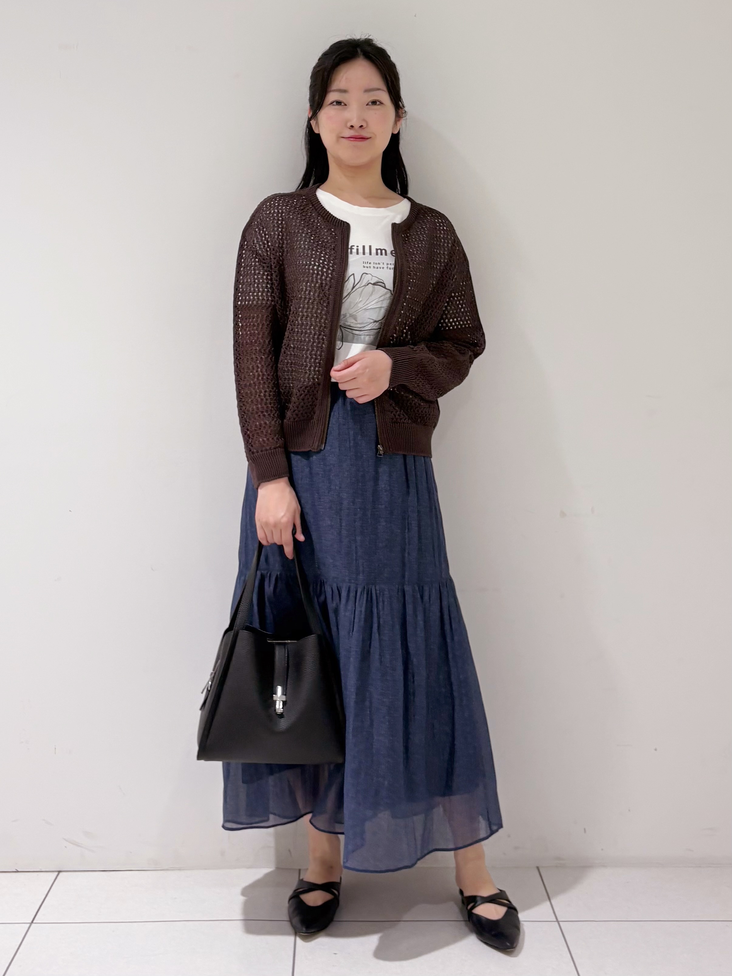 momokoさんの「INDIVI｜【UVケア／選べるグラフィック】スムースジャージTシャツ」を使ったコーディネート